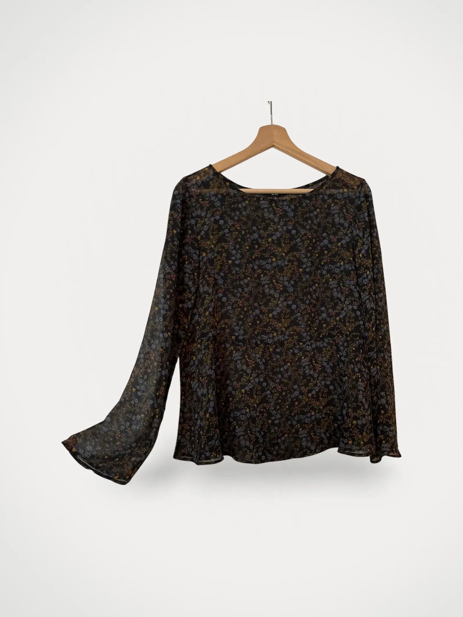 Uniqlo Uniqlo Blouse Size S / US 4 / IT 40 - 1 Thumbnail