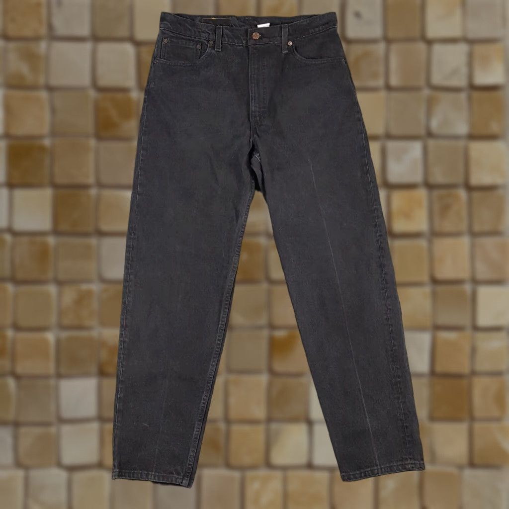 Levi's VINTAGE Levi's 550 Relaxed Tapered Black Denim Jeans Men's Size 34x32 Y2K 90s Size US 34 / EU 50 - 1 Thumbnail