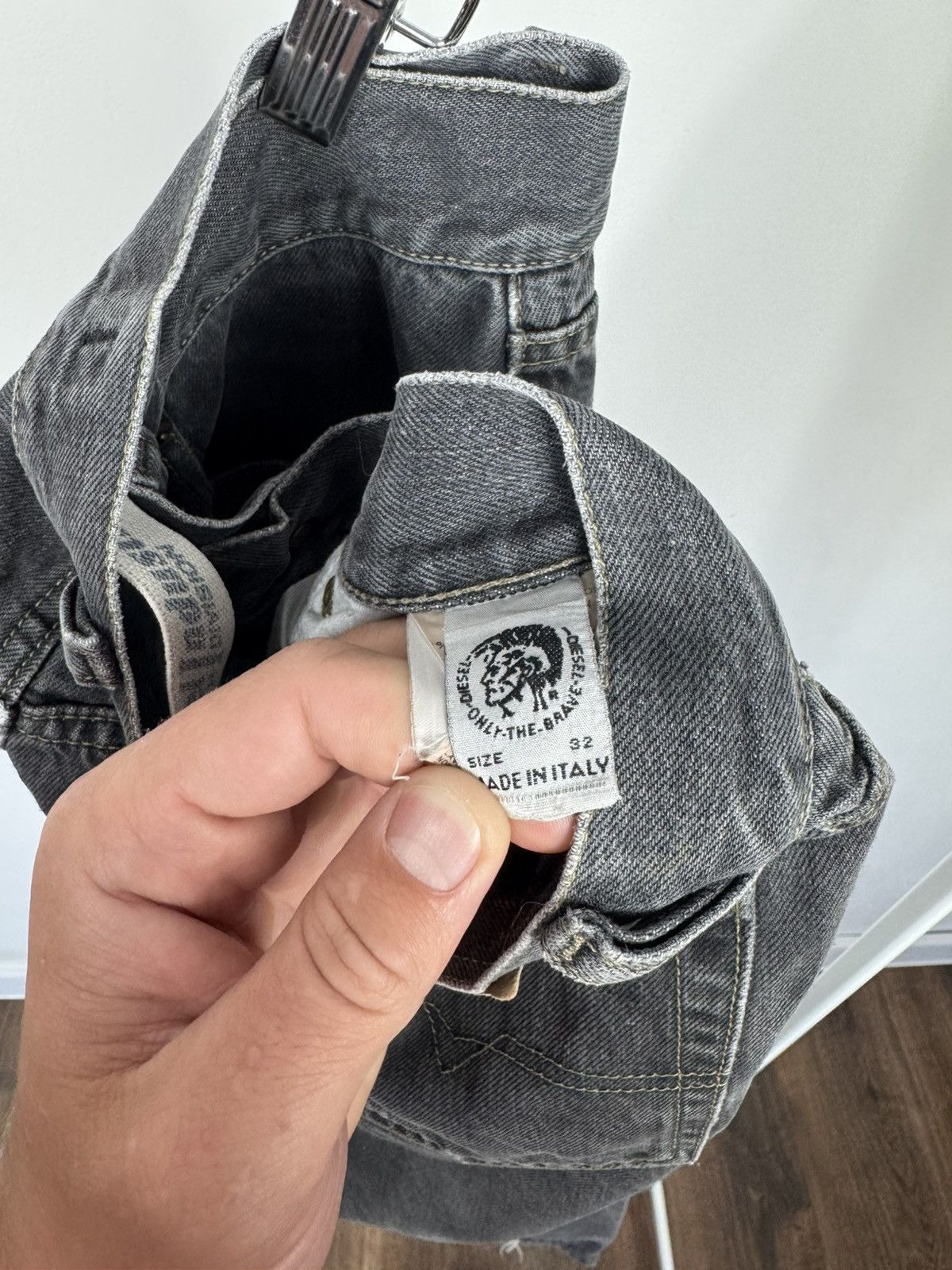 Diesel Diesel Industry Denim Division Distressed Jeans Italy W32 Size US 32 / EU 48 - 15 Thumbnail