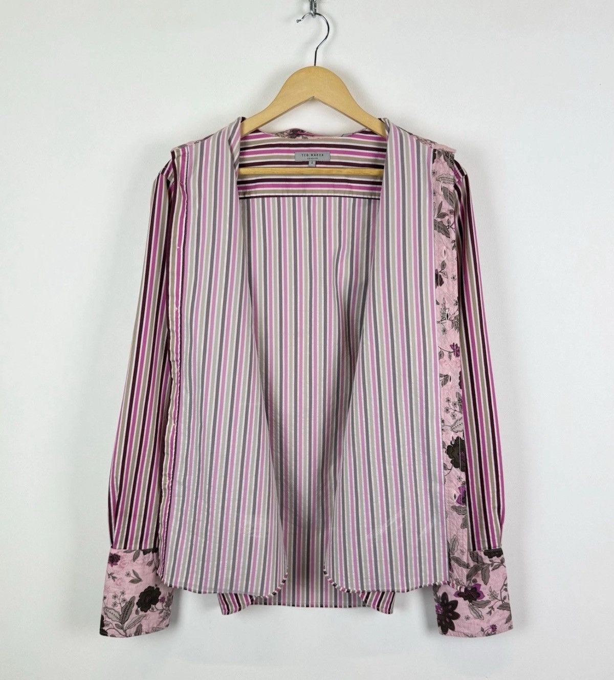 Ted Baker Ted Baker Long Sleeve Dress Shirt Men’s Top Buttons Striped Size US L / EU 52-54 / 3 - 4 Thumbnail