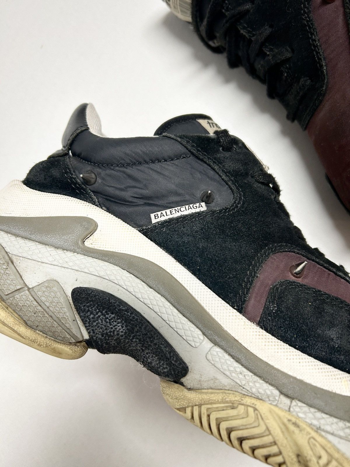 Balenciaga 2017 Burgundy Spiked Triple S Sneaker Size US 8 / EU 41 - 6 Thumbnail