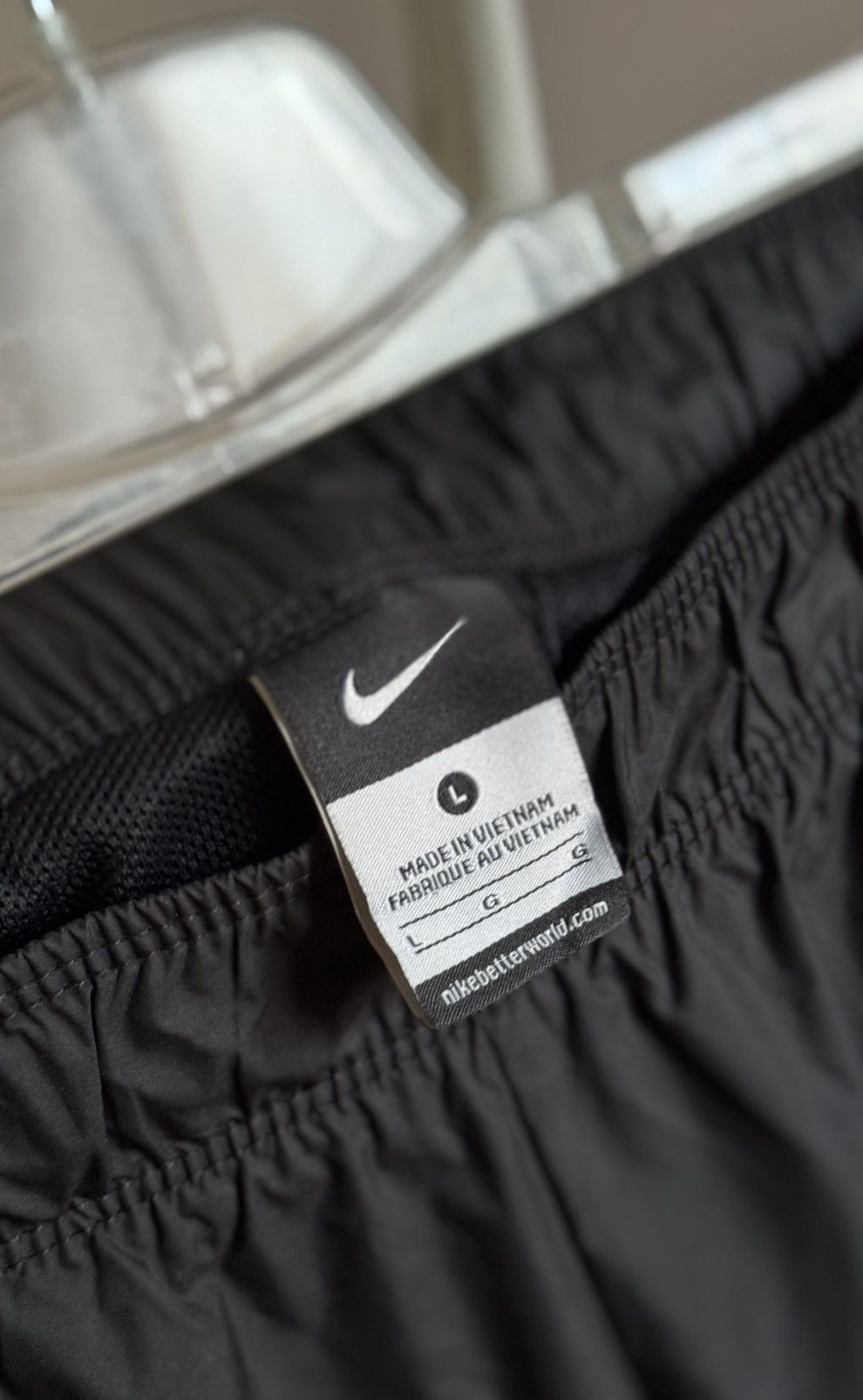 Vintage Vintage Nike Nylon Black Logo Pants Size US 33 - 7 Thumbnail