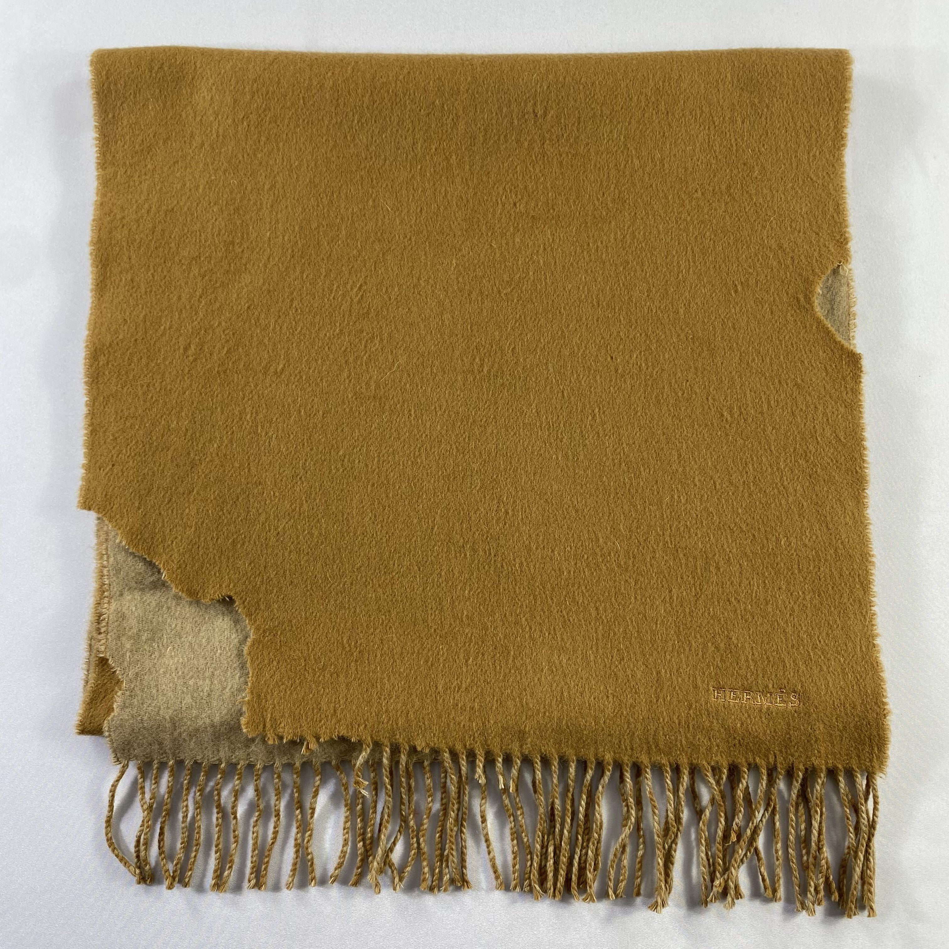 Hermes × Vintage Vintage Hermes Scarf Plaid Neck Wrap Cashmere Muffler Size ONE SIZE - 2 Thumbnail