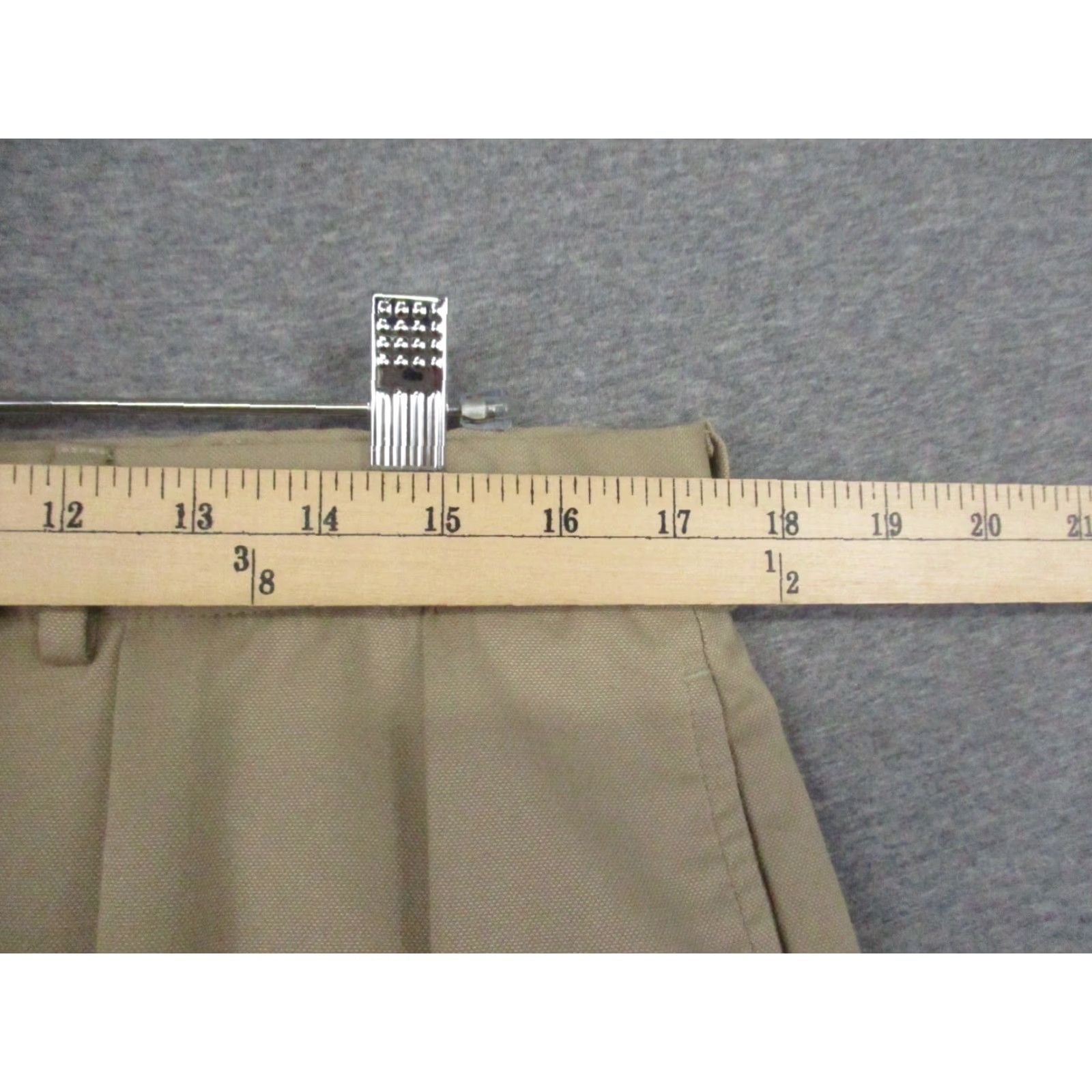 Polo Ralph Lauren Polo Ralph Lauren Pants 36x32 Khaki Pleated Cuffed Polyester Regular Men Beige Khakis Straight 36 Regular Mens Size US M / EU 48-50 / 2 - 3 Thumbnail