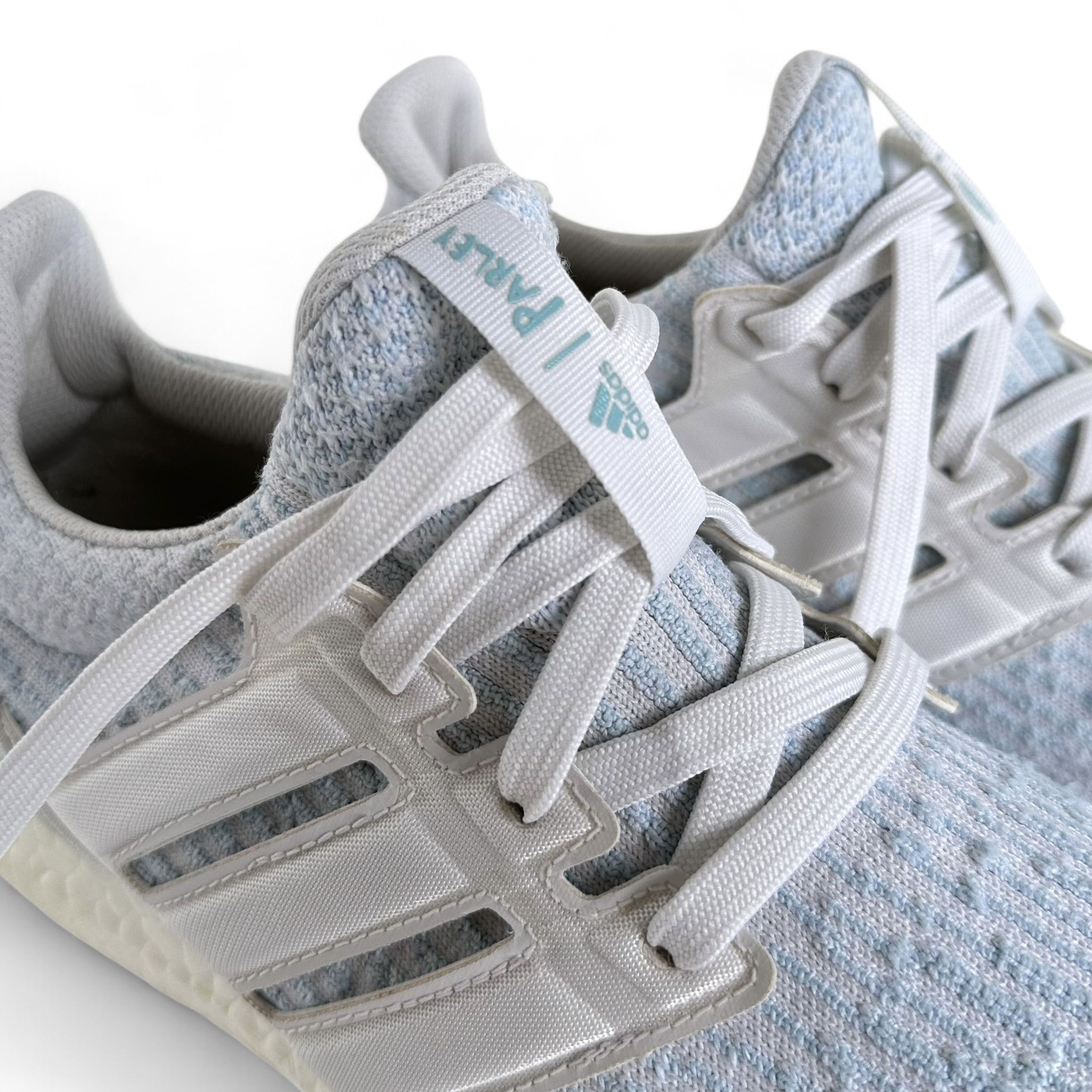 Adidas adidas Performance Ultra Boost Parley "White / Icey Blue" Size US 11 / EU 44 - 2 Thumbnail