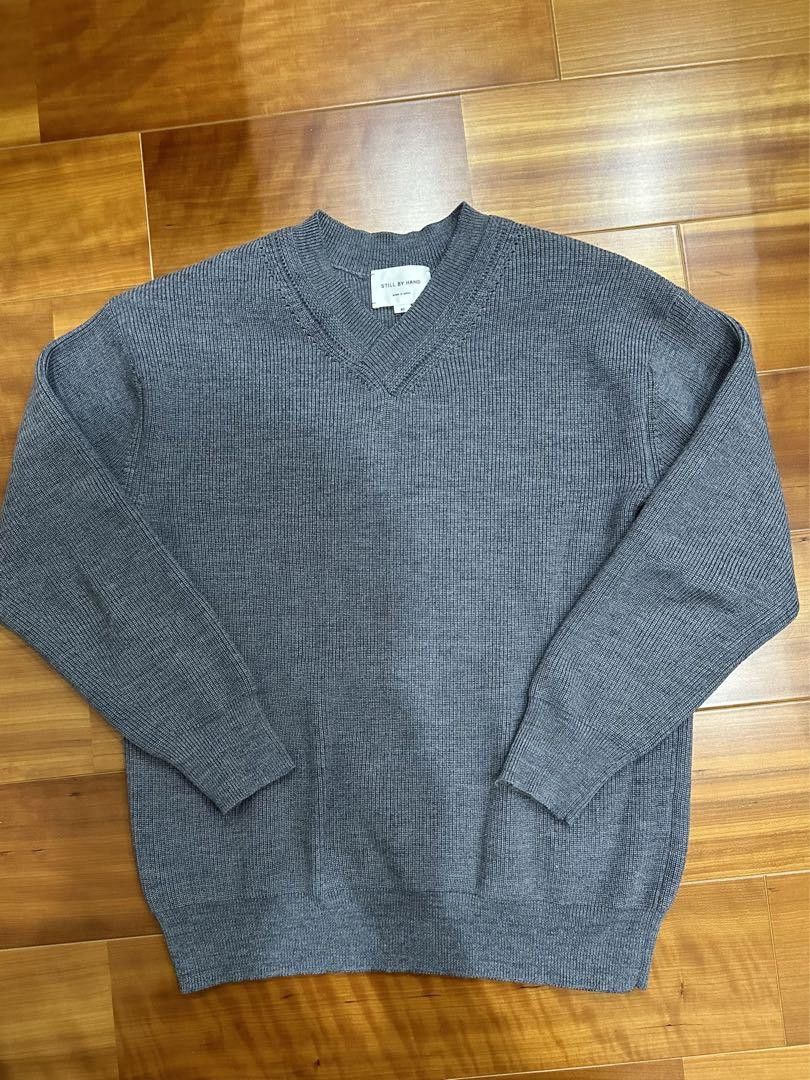 STILL BY HAND Wool Grey V-neck Sweater
