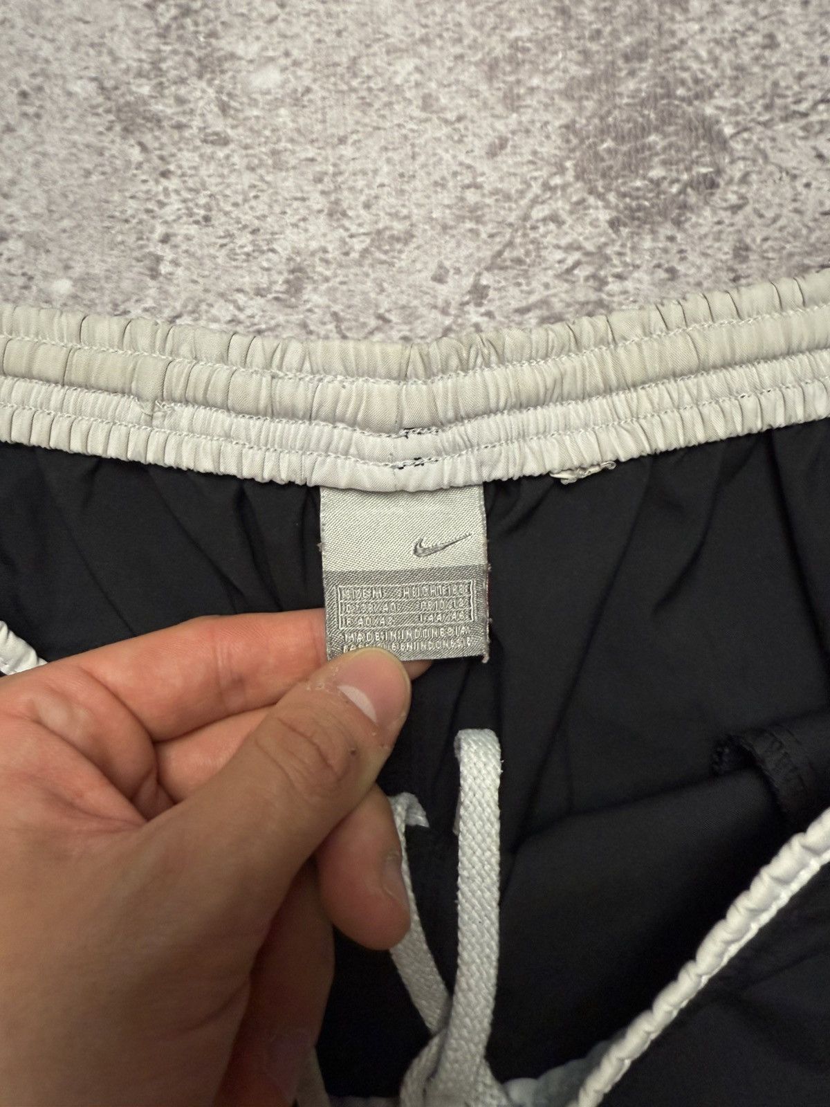 Nike Vintage Nike Nylon Shorts 90s Y2K Size US 32 / EU 48 - 4 Thumbnail