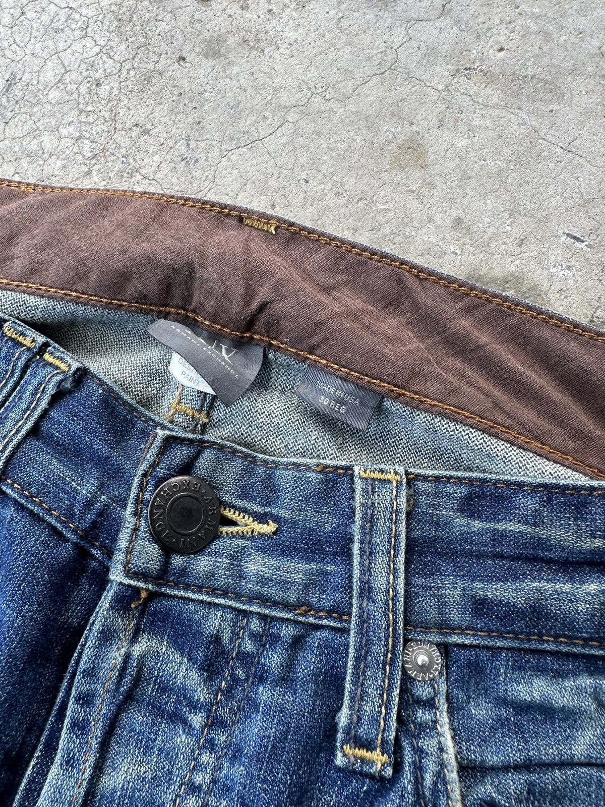 Armani Exchange Armani Exchange distressed style denim jeans size 30 Size US 30 / EU 46 - 2 Thumbnail