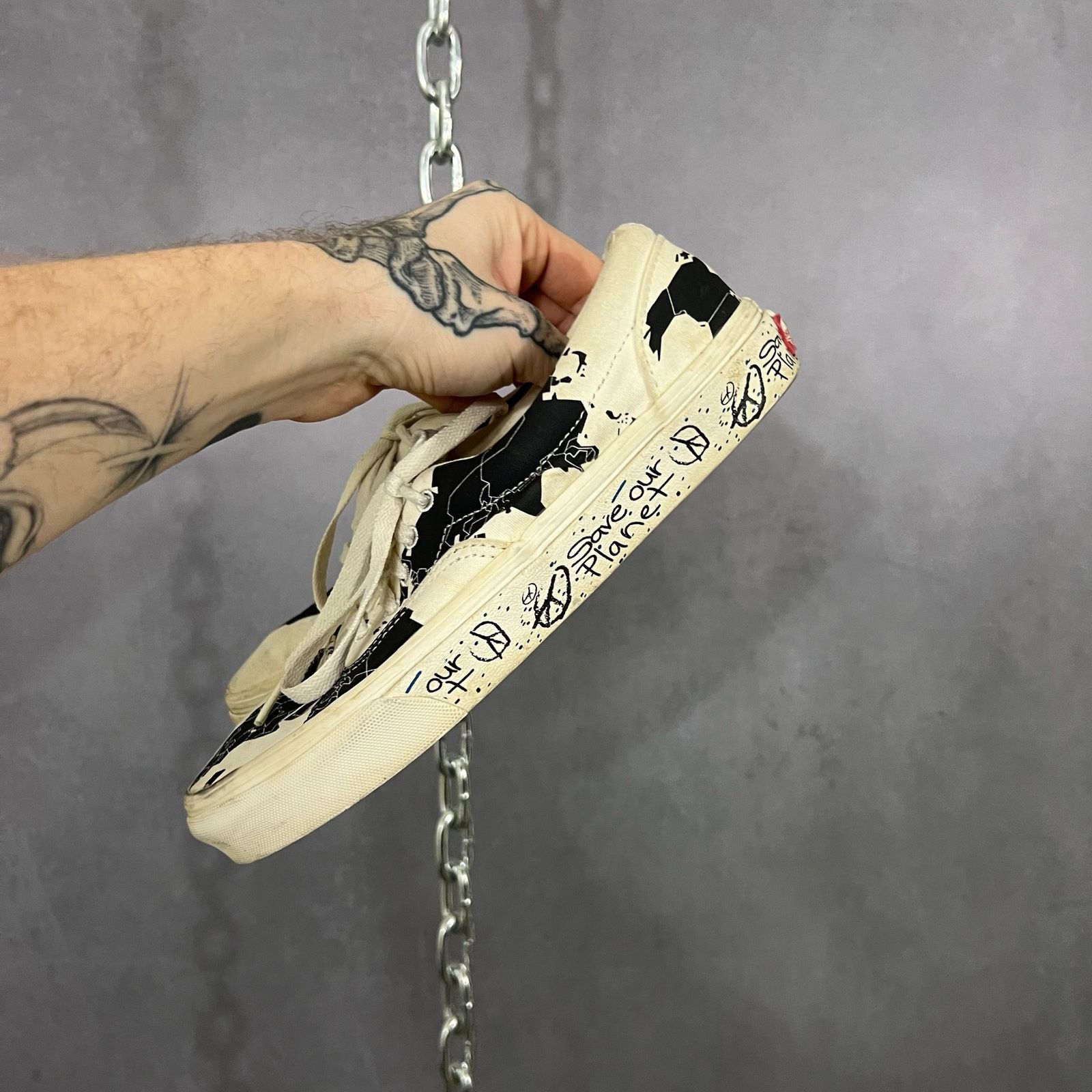 Vans Vans Era Shoe Save Our Planet Mens World Map Off The Wall Size US 7 / EU 40 - 3 Thumbnail
