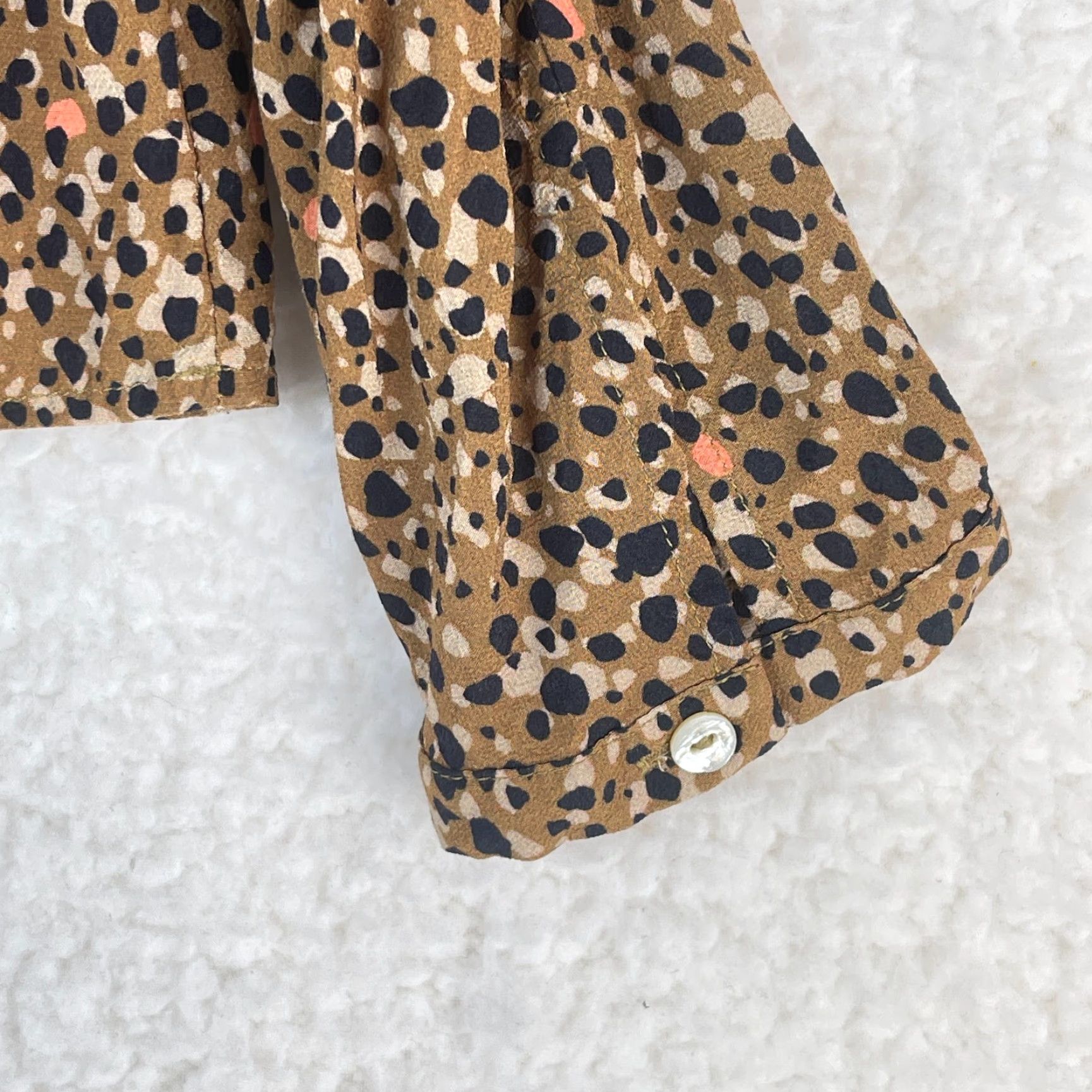 Vintage Dolan Womens Brown Animal Print Long Sleeve Round Neck Lightweight Shirt L Size L / US 10 / IT 46 - 4 Thumbnail