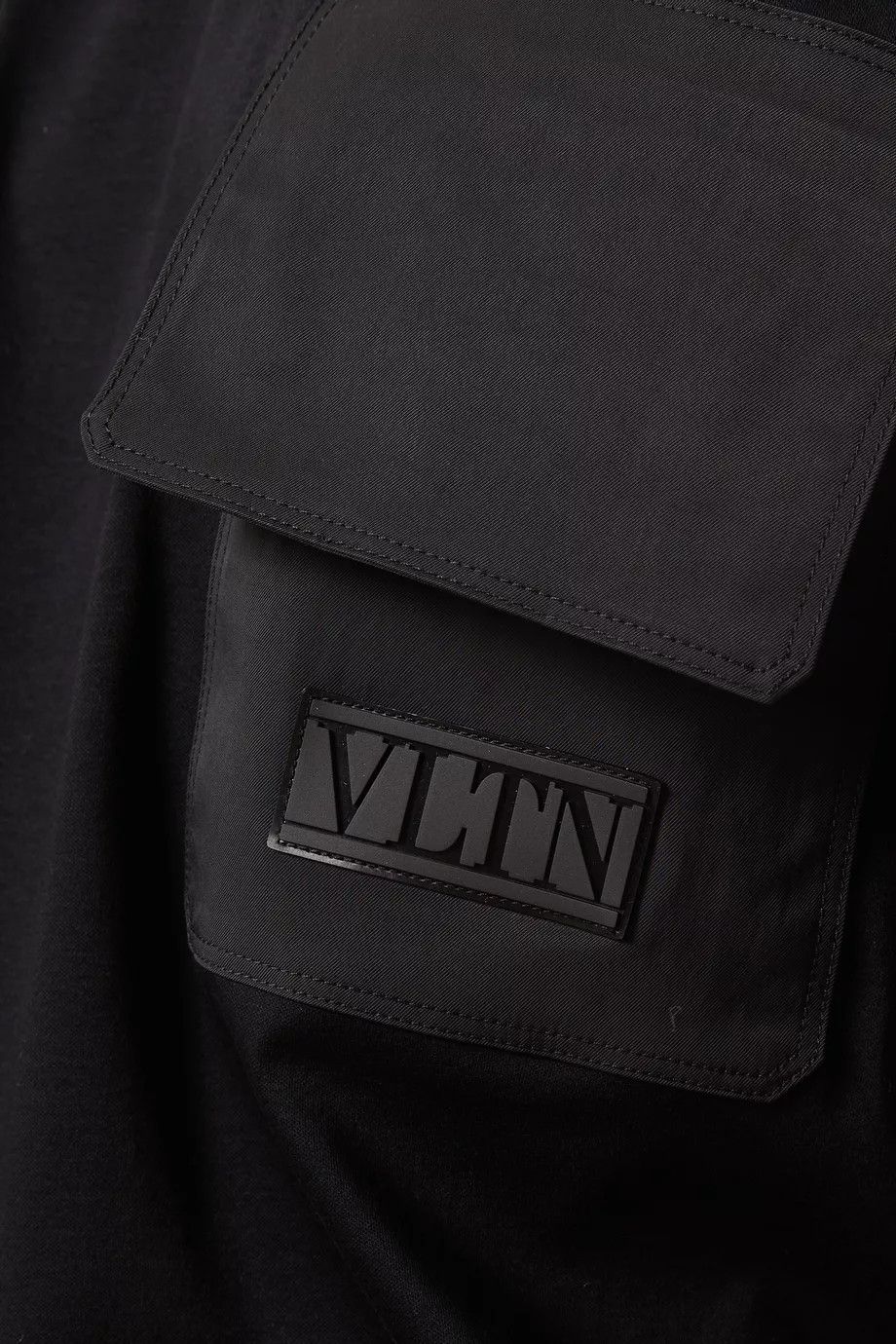 Valentino o1y0525 Logo T-Shirt in Black Size US XS / EU 42 / 0 - 2 Thumbnail