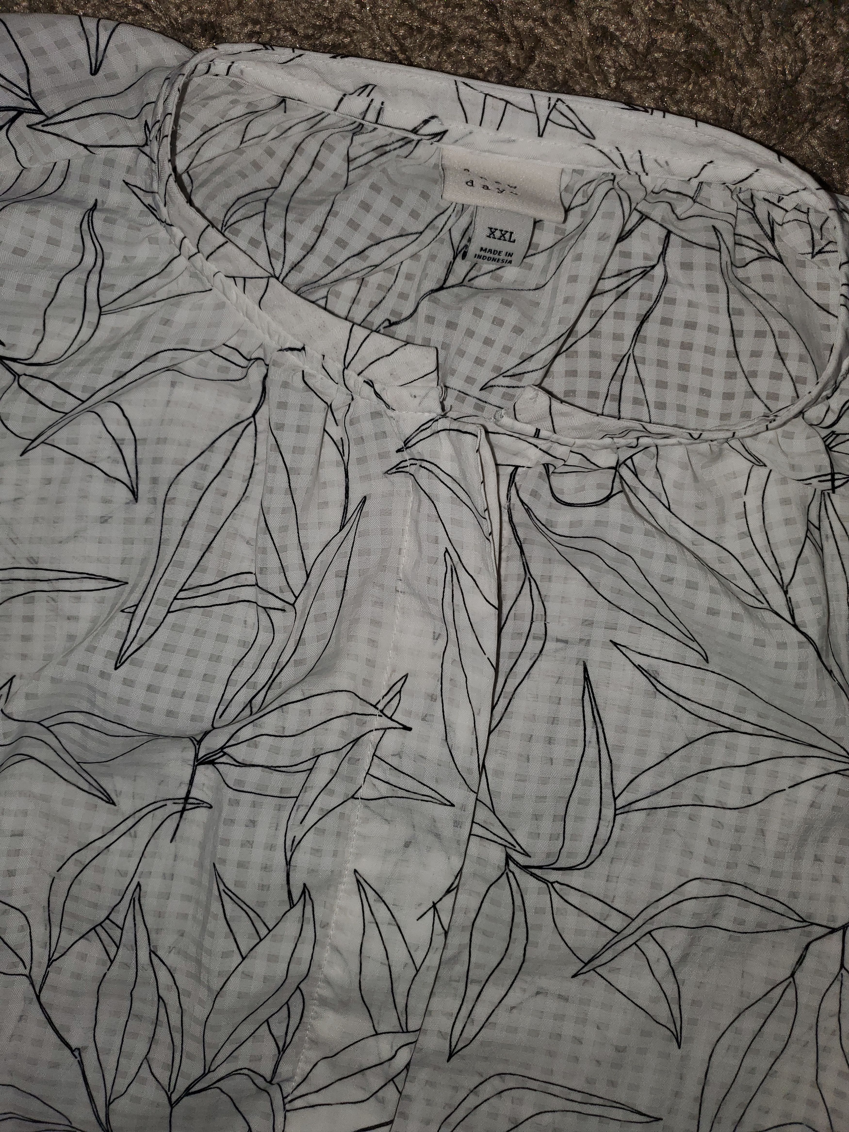 Other A new day plus size leaf print blouse (XXL) Size XXL / US 16-18 / IT 52-54 - 3 Thumbnail