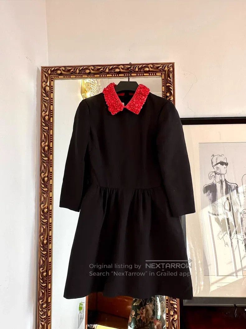 Valentino Valentino Wool silk dress with red petal leather collar an Size M / US 6-8 / IT 42-44 - 1 Thumbnail