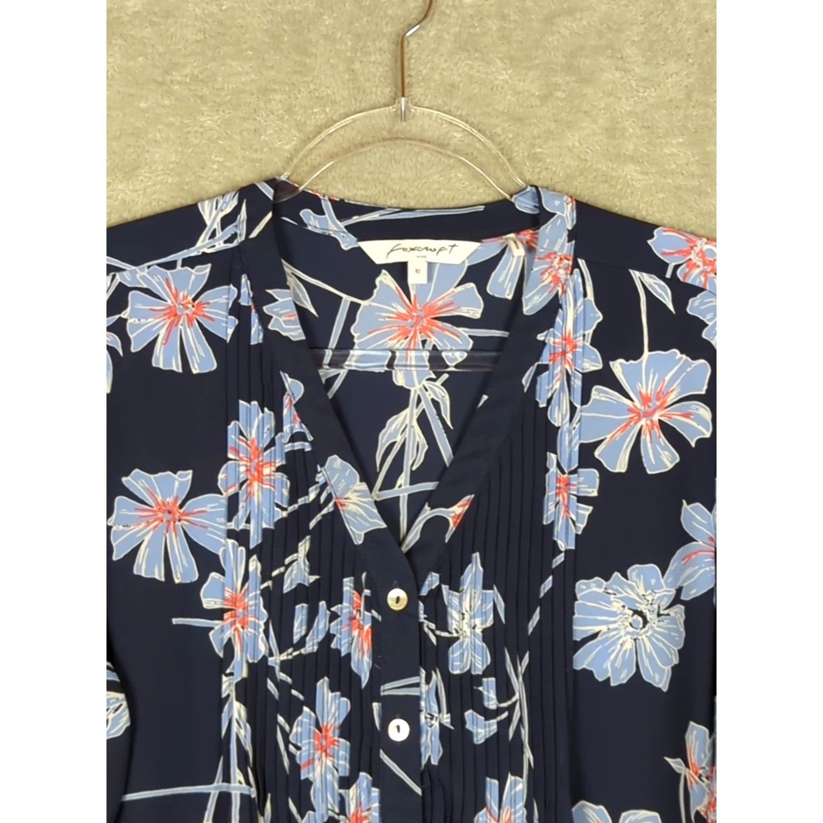 Vintage New York & Company FOXCROFT Button Down Pleated Tunic Blouse Blues Floral Chiffon V-Neck Flared Sleeve Casual Travel Size 10 Women’s Size L / US 10 / IT 46 - 3 Thumbnail