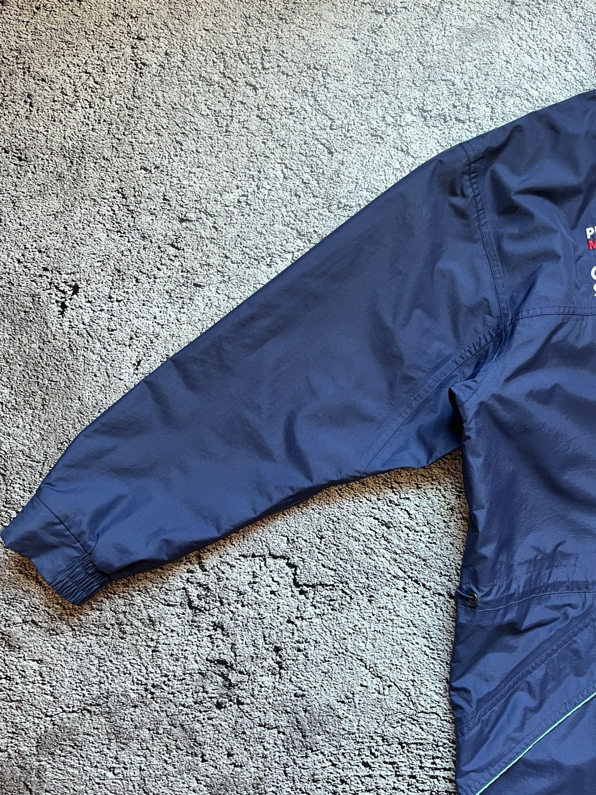 Red Bull Red Bull Sauber Petronas F1 Racing Team Jacket Size M Size US M / EU 48-50 / 2 - 9 Thumbnail