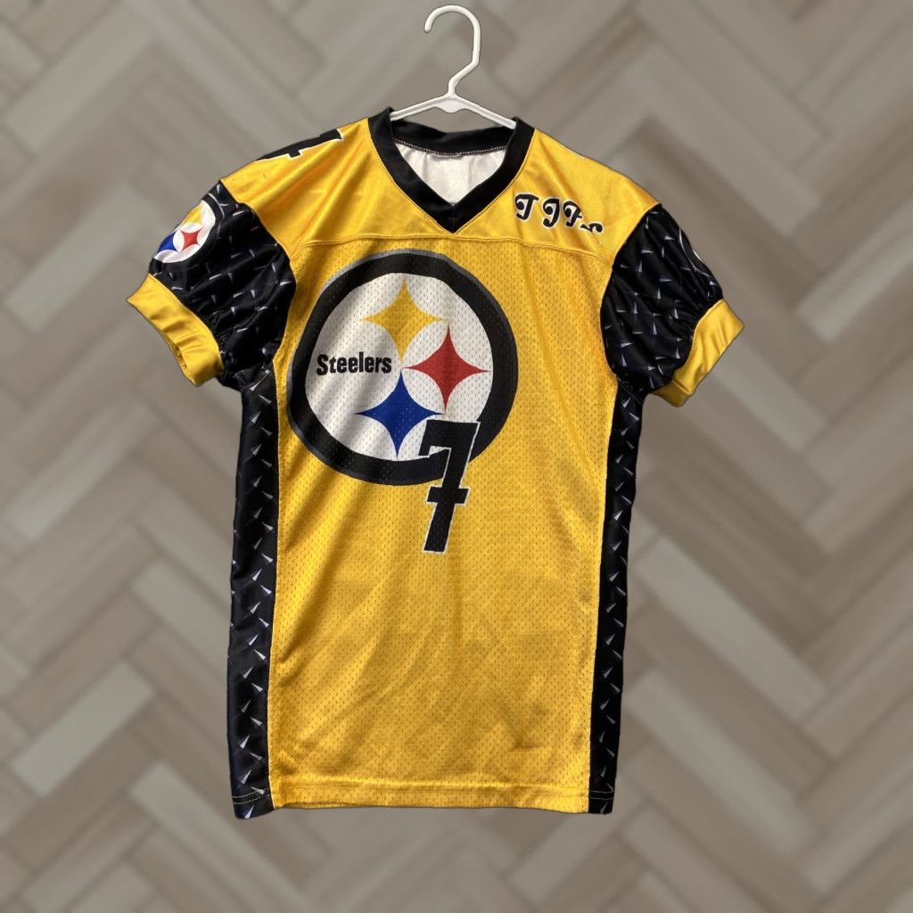 Logo 7 Unbranded Steelers jersey Yellow Logo Practice Short Sleeve Shirt S Adult/98-54 Size US S / EU 44-46 / 1 - 1 Thumbnail