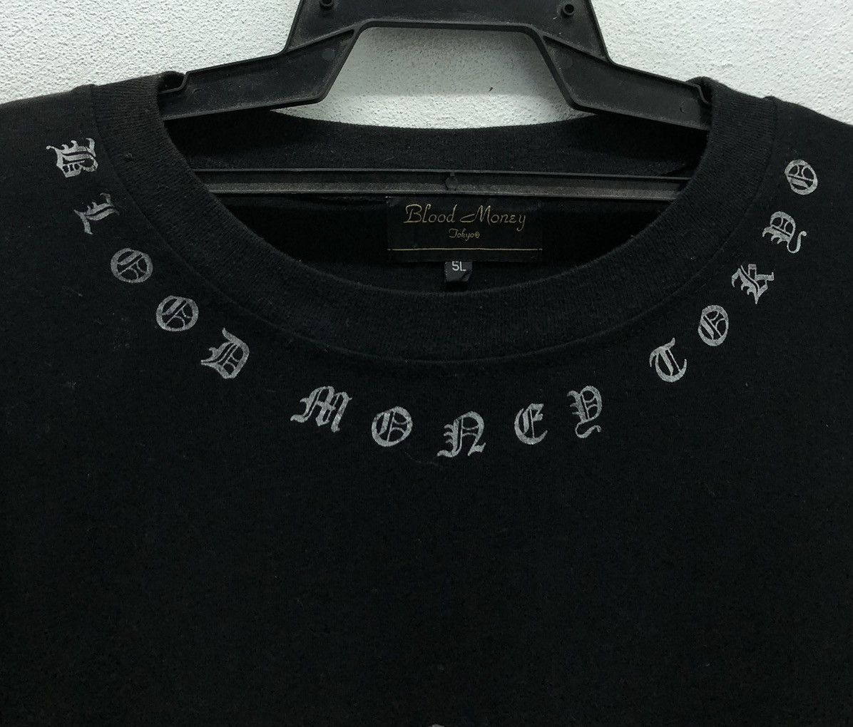Vintage Vintage Blood Money Tokyo Long Sleeve T-Shirt Size US XL / EU 56 / 4 - 5 Thumbnail