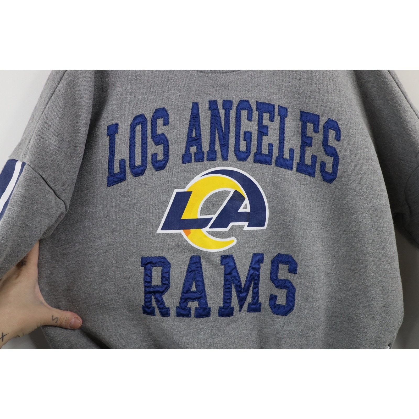 Vintage Y2K Cropped Fit Spell Out Los Angeles Rams Sweatshirt Size M / US 6-8 / IT 42-44 - 5 Thumbnail