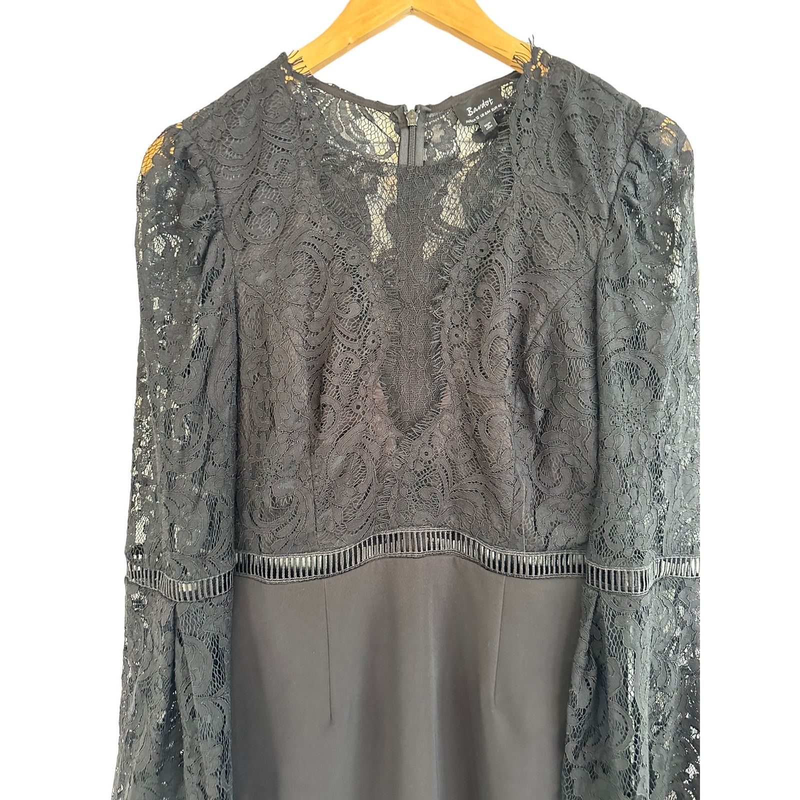 Other Bardot Faedra Lace Long Bell Sleeve Knee Length Sheath Dress Size M / US 6-8 / IT 42-44 - 3 Thumbnail