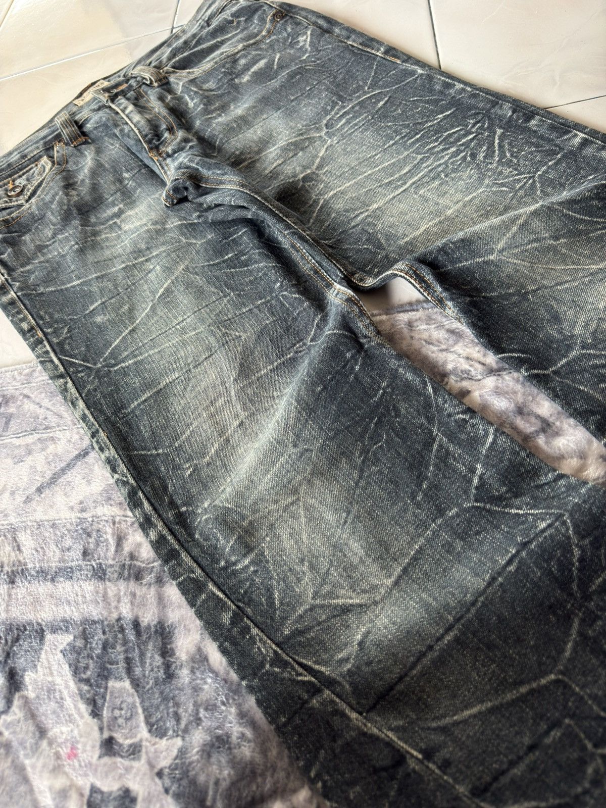 If Six Was Nine Nylaus Japan Shatter Wash Spiral Glam Flared Jeans Size US 30 / EU 46 - 10 Thumbnail