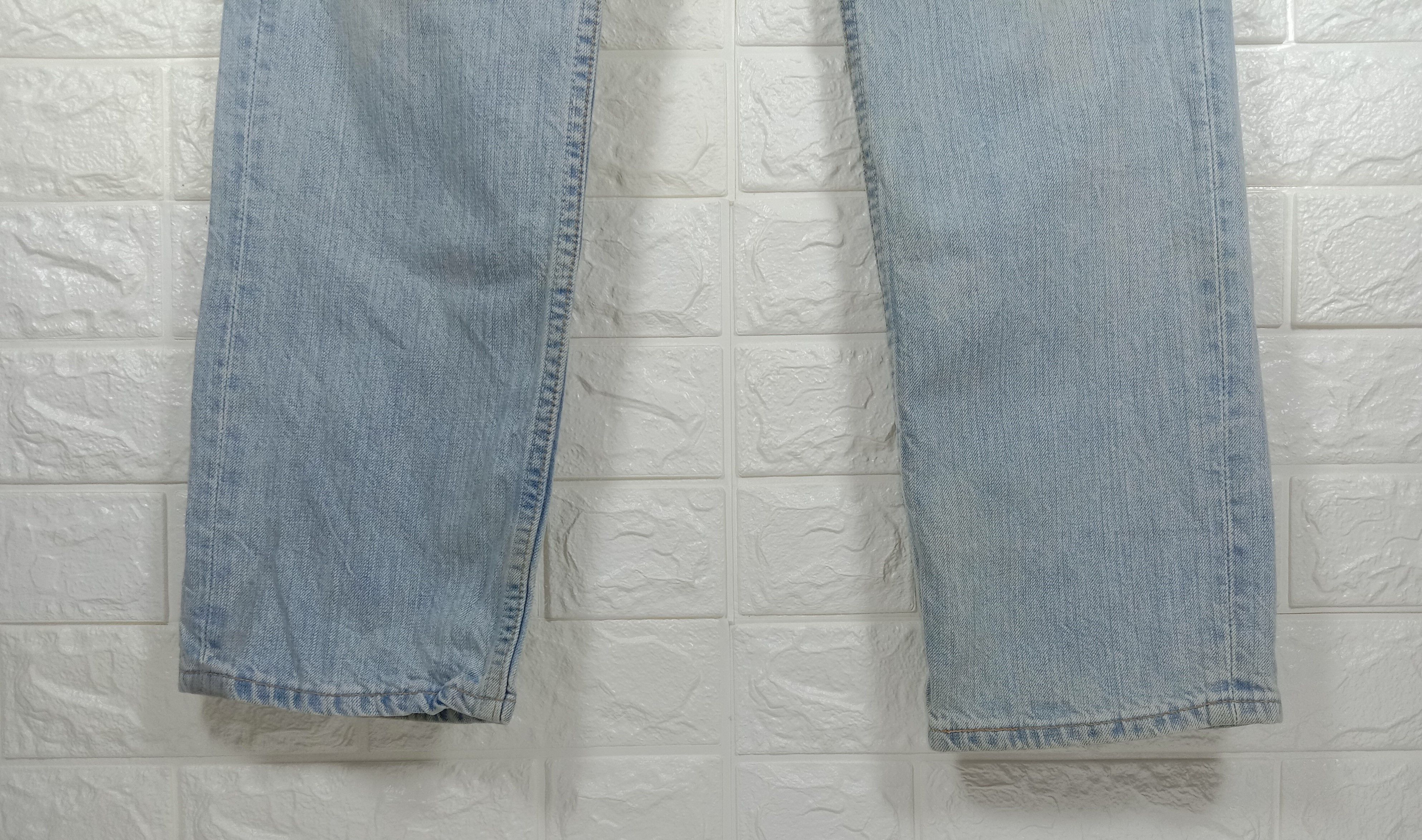 Levi's Vintage Levi’s 501 Jeans Light Wash Distressed Denim Size US 33 - 4 Thumbnail