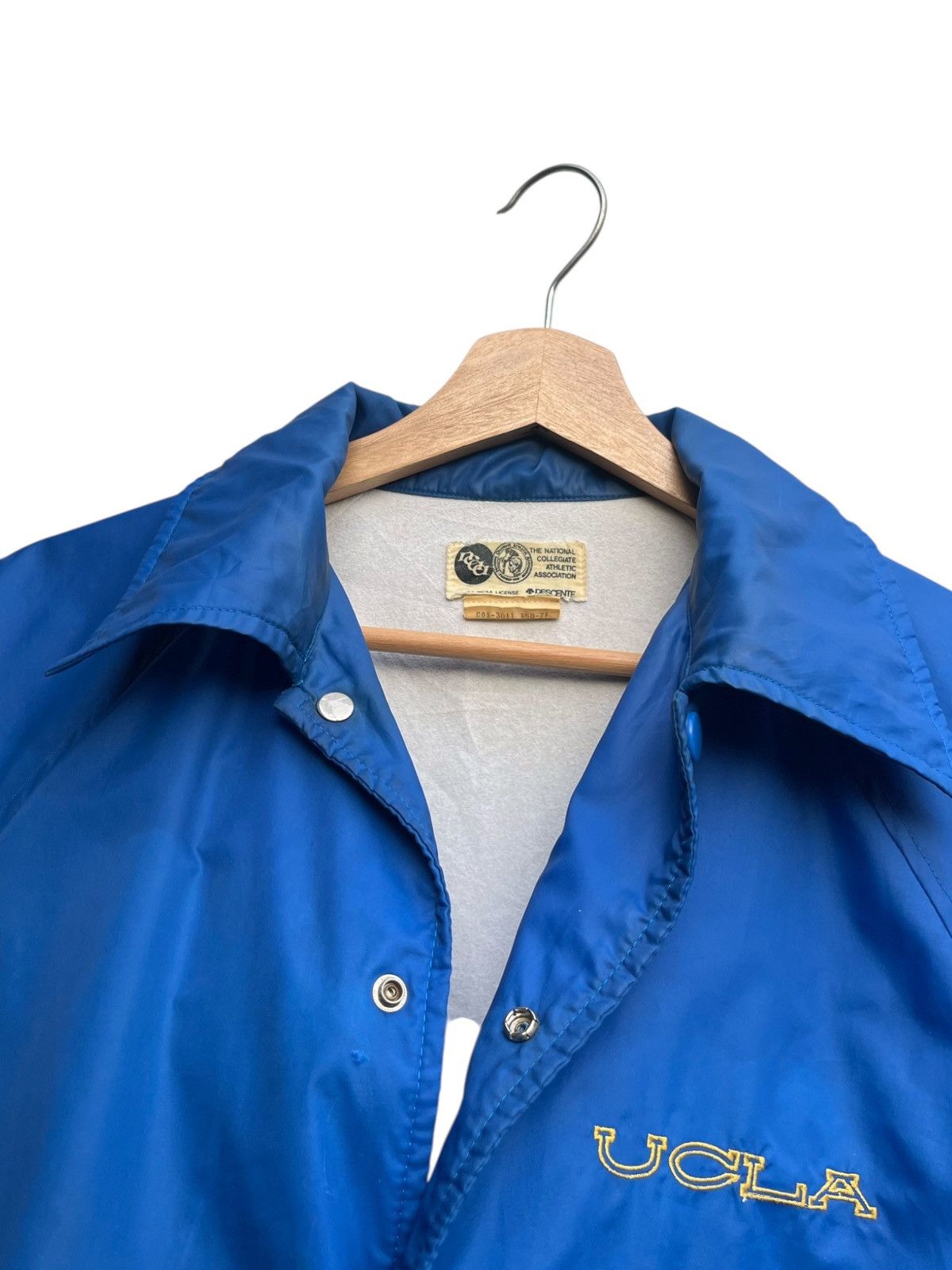NCAA Vintage NCAA by Descente Embroidery UCLA Coach Jacket Size US S / EU 44-46 / 1 - 8 Thumbnail