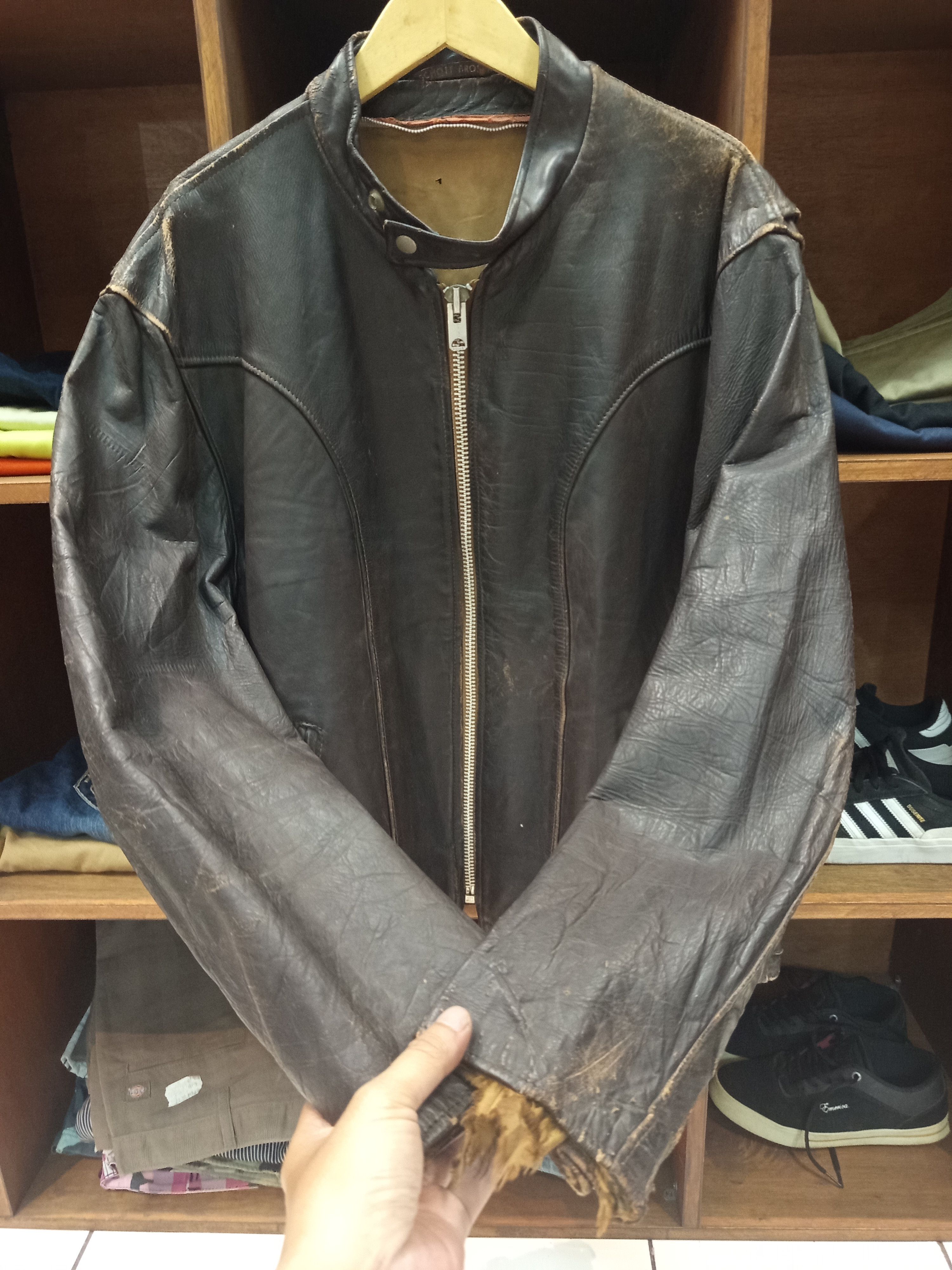 Schott 1970s Schott Bros Leather Biker Jacket Size US L / EU 52-54 / 3 - 4 Thumbnail