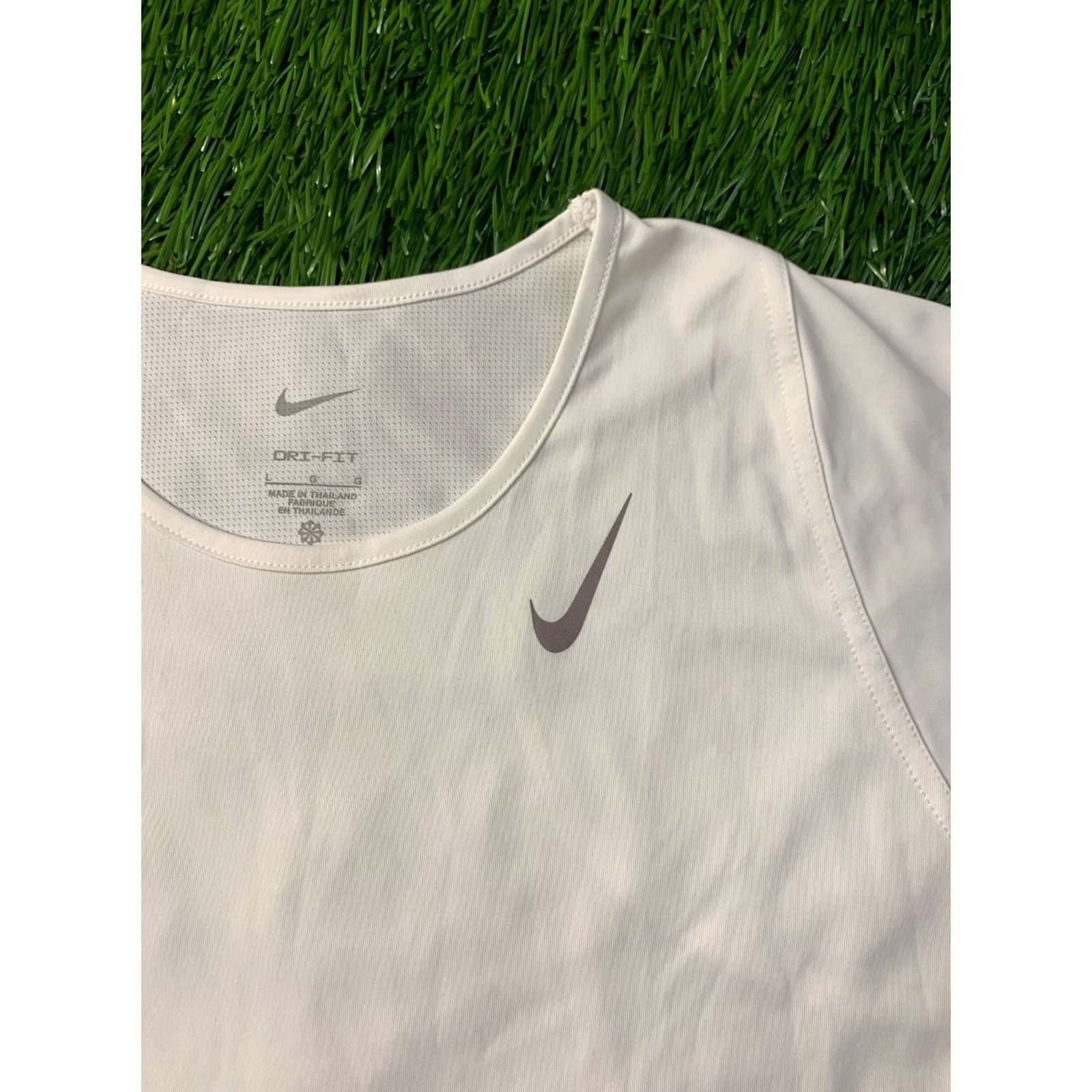 Nike Nike Dri-Fit Women Training Shirt Jersey Tee L White Running Sport Shirt Ladies 2023 Size L / US 10 / IT 46 - 4 Thumbnail