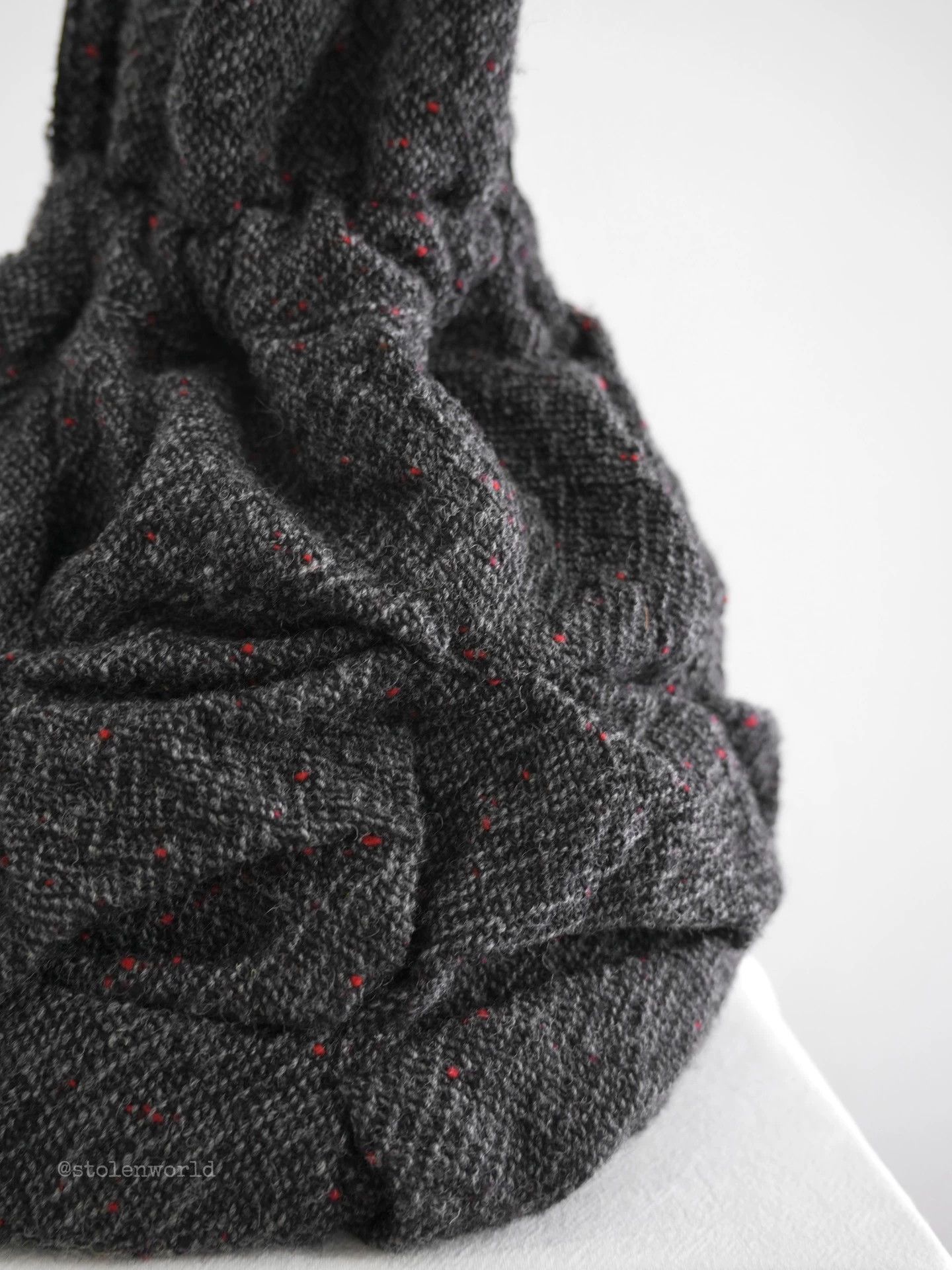 Junya Watanabe Junya Watanabe Wool Wrinkled Drawstring Round Bag Size ONE SIZE - 2 Thumbnail