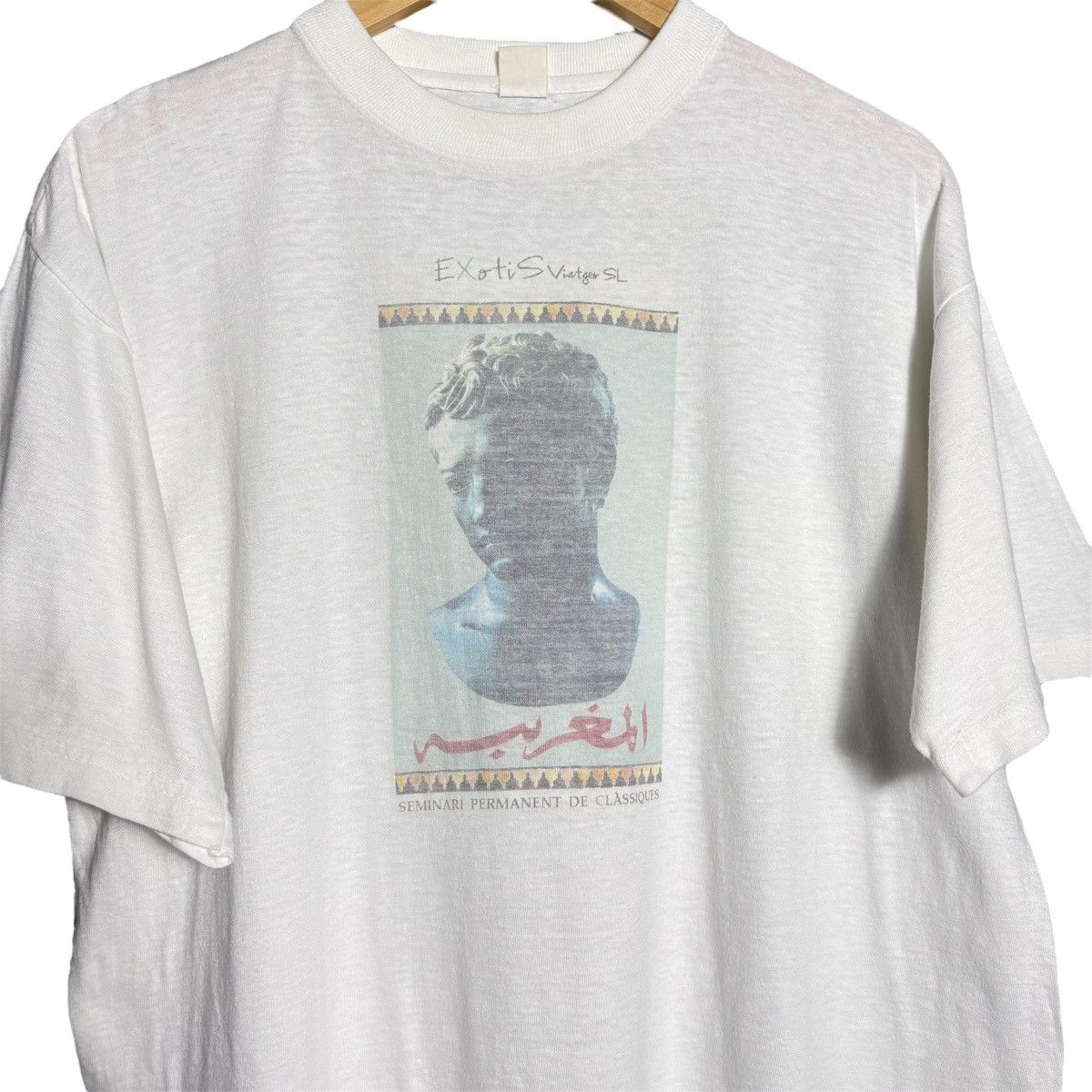 Vintage Vintage 90s Sculpture Spain Art T-Shirt Size US XL / EU 56 / 4 - 2 Thumbnail