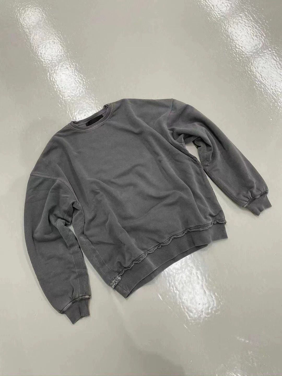 Haider Ackermann Gray Distressed Crew Neck Sweatshirt Size US XS / EU 42 / 0 - 1 Preview