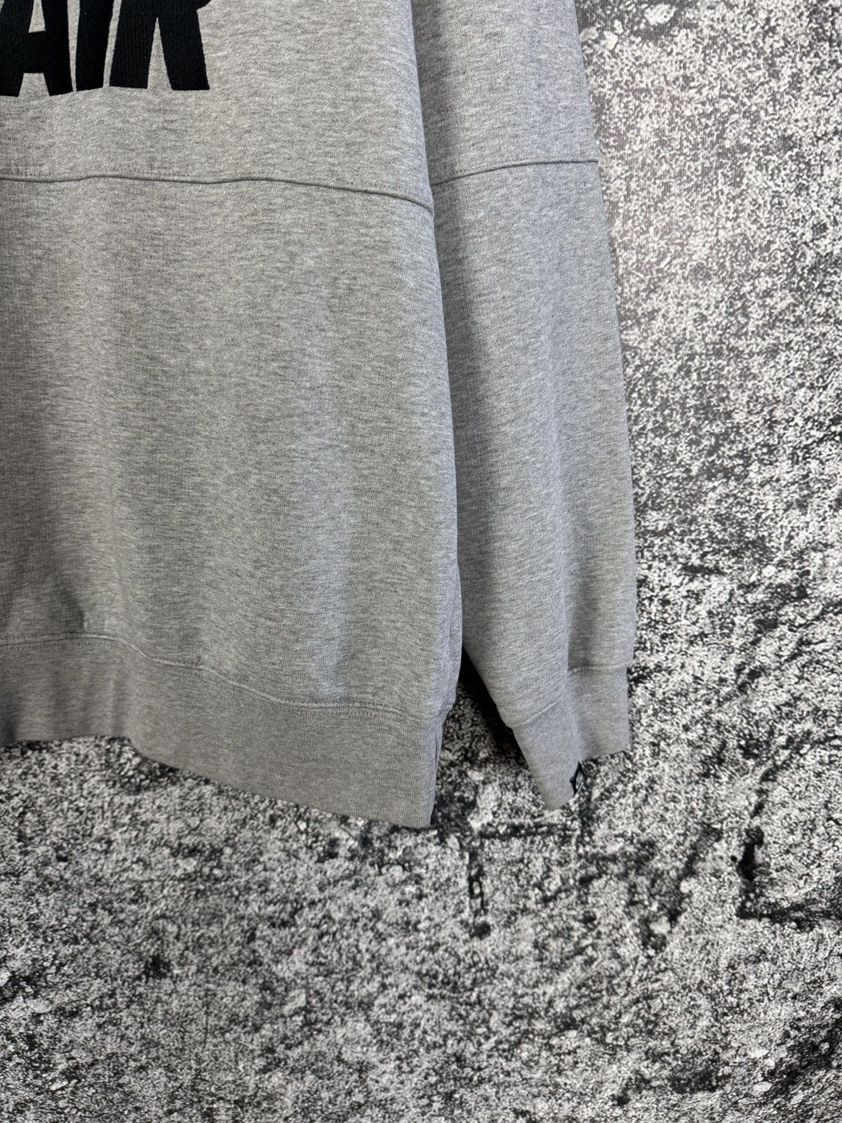 Nike Vintage Nike Air Embroidered Logo Sweatshirt Retro Size M Size US M / EU 48-50 / 2 - 5 Thumbnail