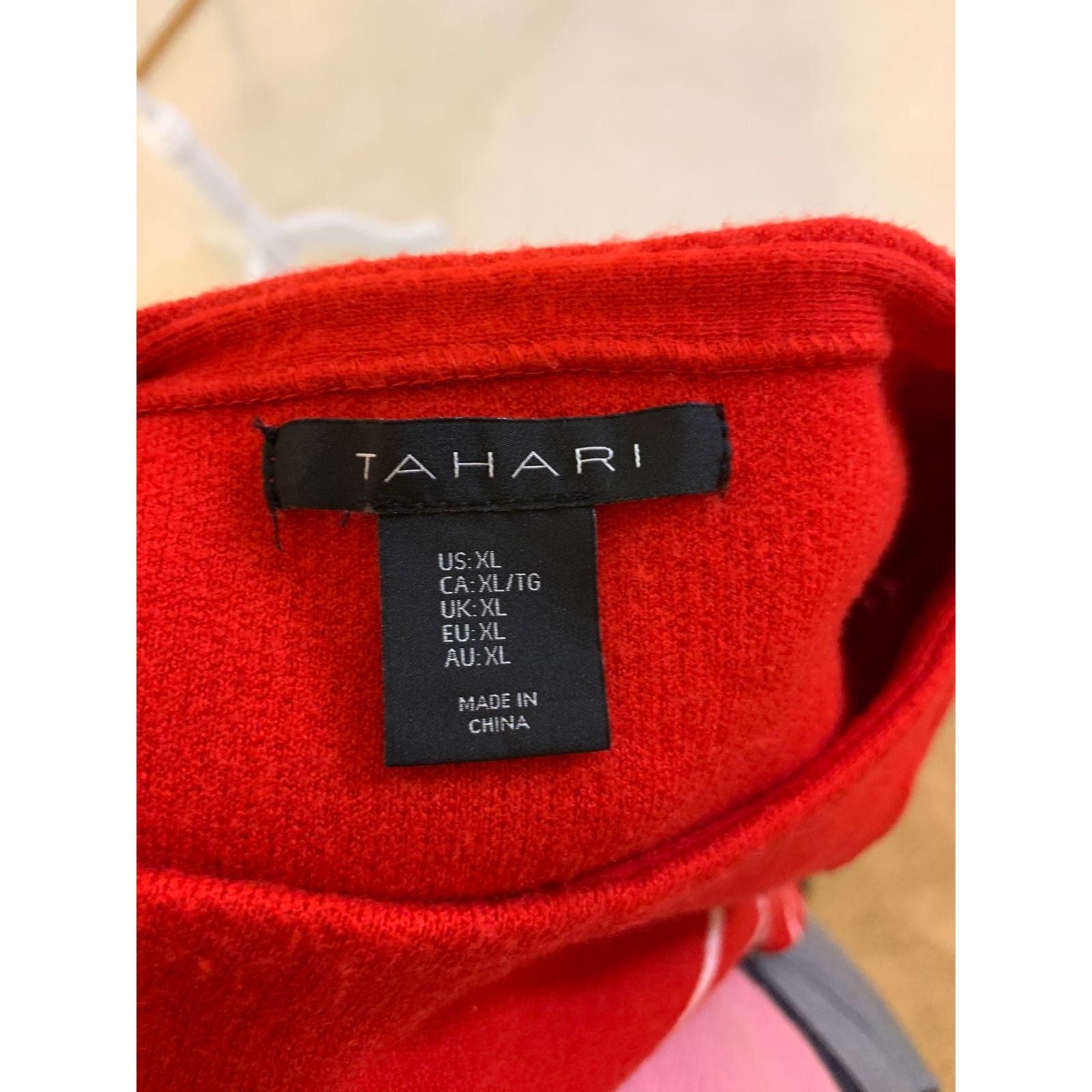 Other Tahari Red striped sweater shirts size XL Size US XL / EU 56 / 4 - 4 Thumbnail