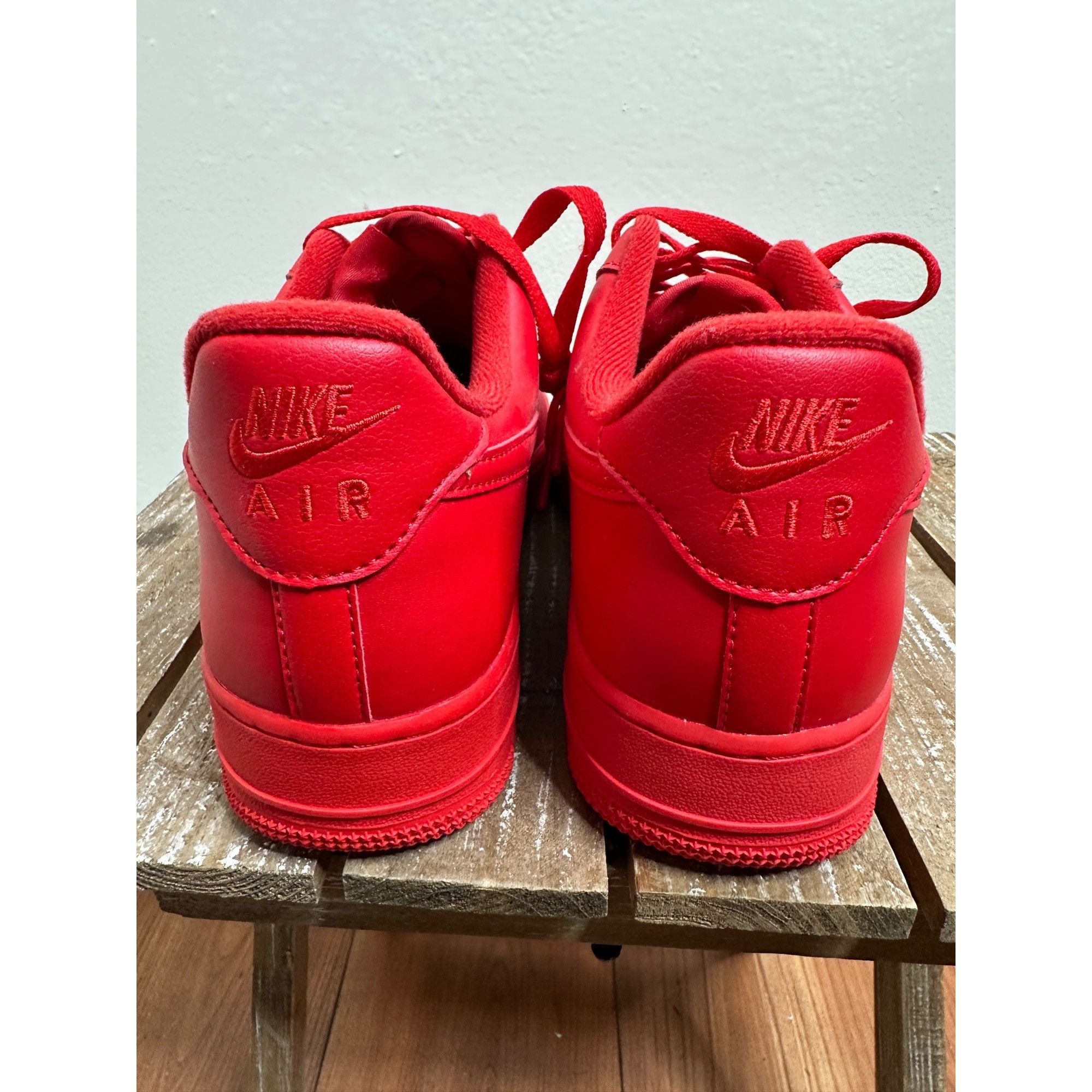 Nike Nike Airforce 1 Low Triple Red Size US 10 / EU 43 - 2 Thumbnail