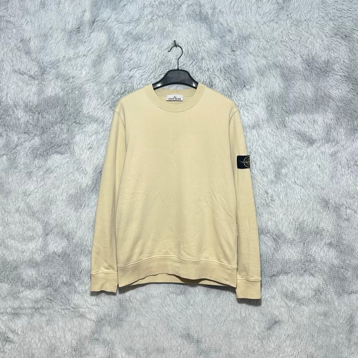 Stone Island Stone Island Beige Crewneck Designer Size US L / EU 52-54 / 3 - 1 Thumbnail
