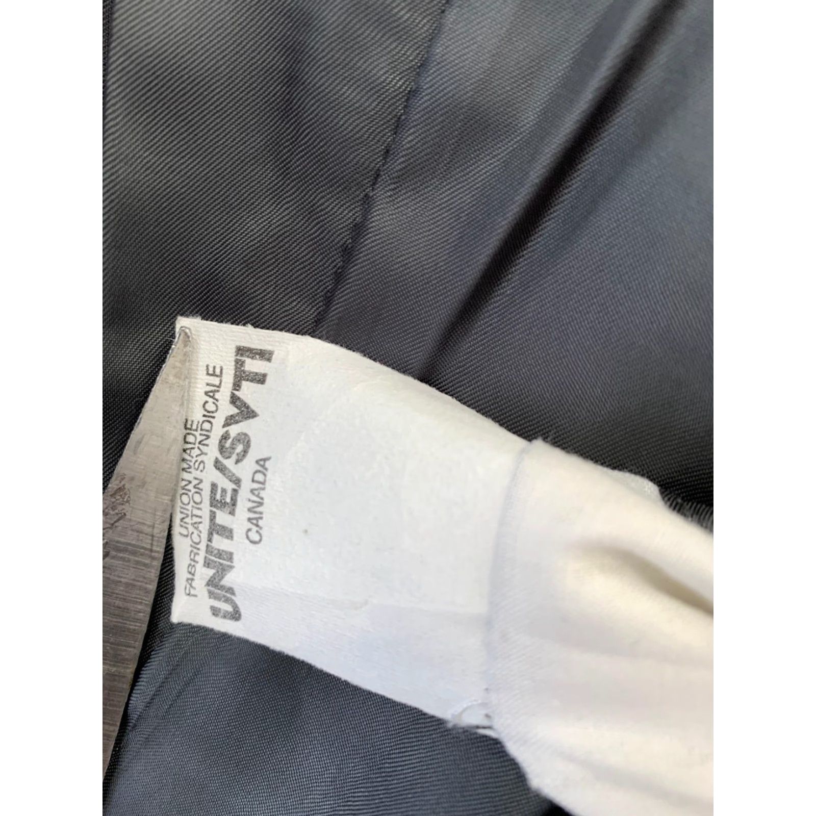 Peter Millar Peter Millar Blazer Mens 42R Gray Wool Sport Coat Canada 100% Wool Two Button Full Lined Adult Mens 44 Chest Size 42R - 4 Thumbnail