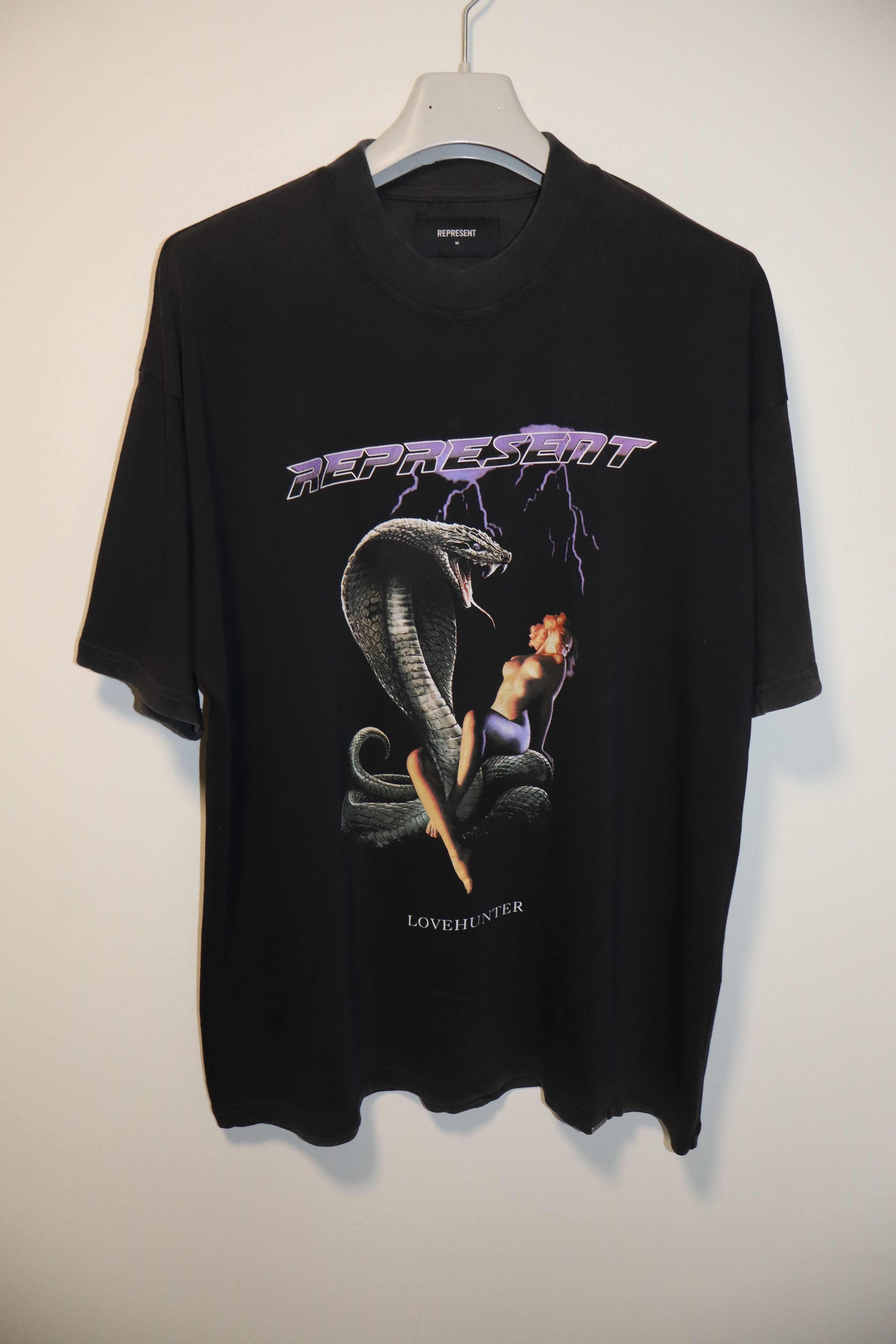 Love Hunter t-shirt