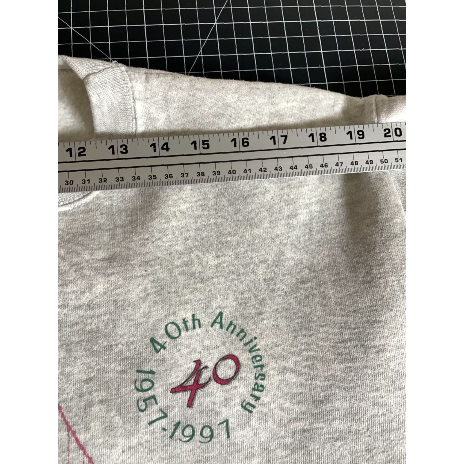 Vintage VINTAGE Mackinac Bridge Sweatshirt Women's Medium Heather Gray Artisans Tag 90s City Outdoor Retro Graphic Print Lightweight Pullover Sweatshirt Women Size M / US 6-8 / IT 42-44 - 7 Thumbnail