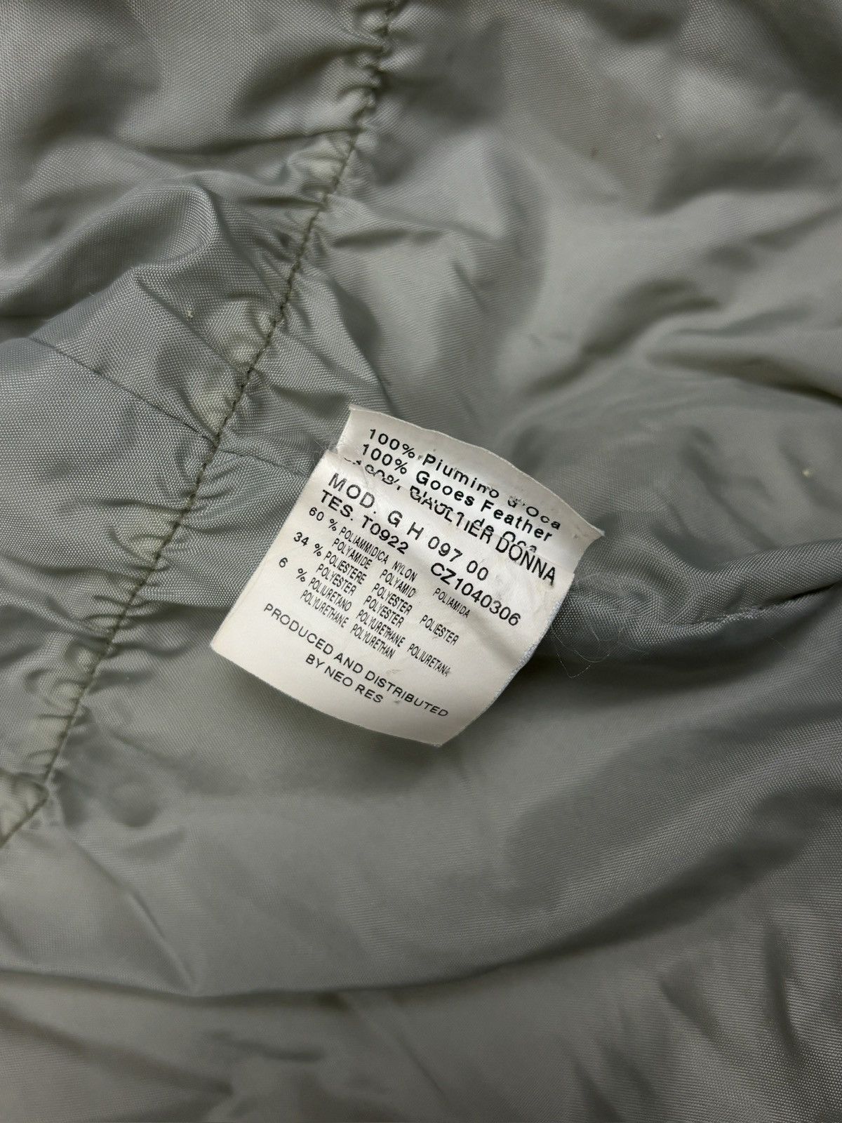 Jean Paul Gaultier FW2003 Jean Paul Gaultier Bondage Puffer Jacket Size XS / US 0-2 / IT 36-38 - 14 Thumbnail