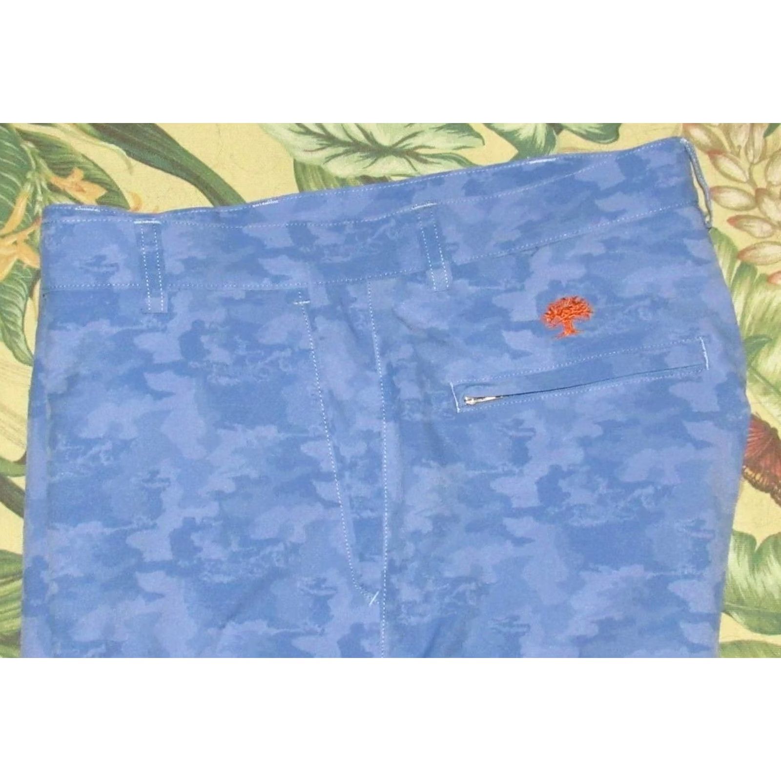 Peter Millar PETER MILLAR Camo 10" Shakleford Chino Shorts Men 35 Kiawah Ocean Couse 35 Blue Shakleford Chino Shorts Mens 35 Size US 35 - 2 Thumbnail