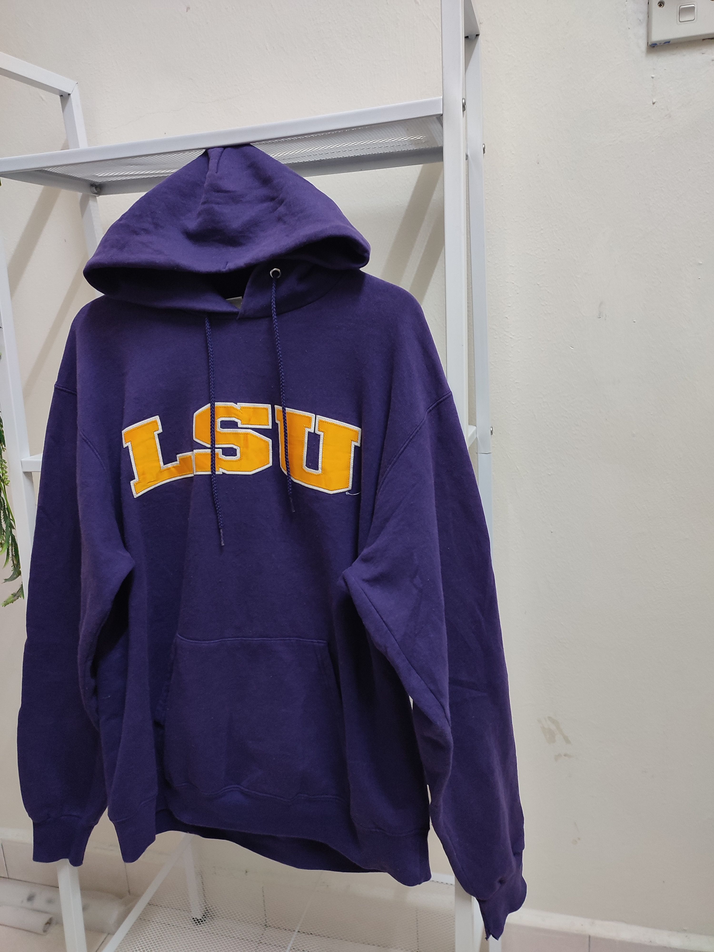 Champion Vtg LSU Champion Authentic Athletic Wear Hoodies Purple Size US L / EU 52-54 / 3 - 4 Thumbnail