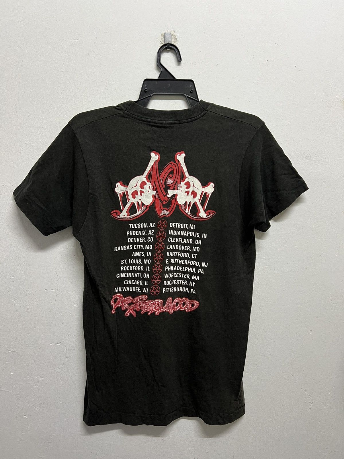Band Tees × Vintage Vintage 80’s Dr Feel Good Tour Band Tee Size US M / EU 48-50 / 2 - 4 Thumbnail