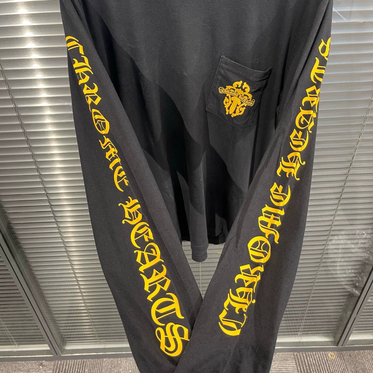 Chrome Hearts Chrome Hearts Classic Yellow Dagger Om Longsleeve L Mint Size US L / EU 52-54 / 3 - 5 Thumbnail