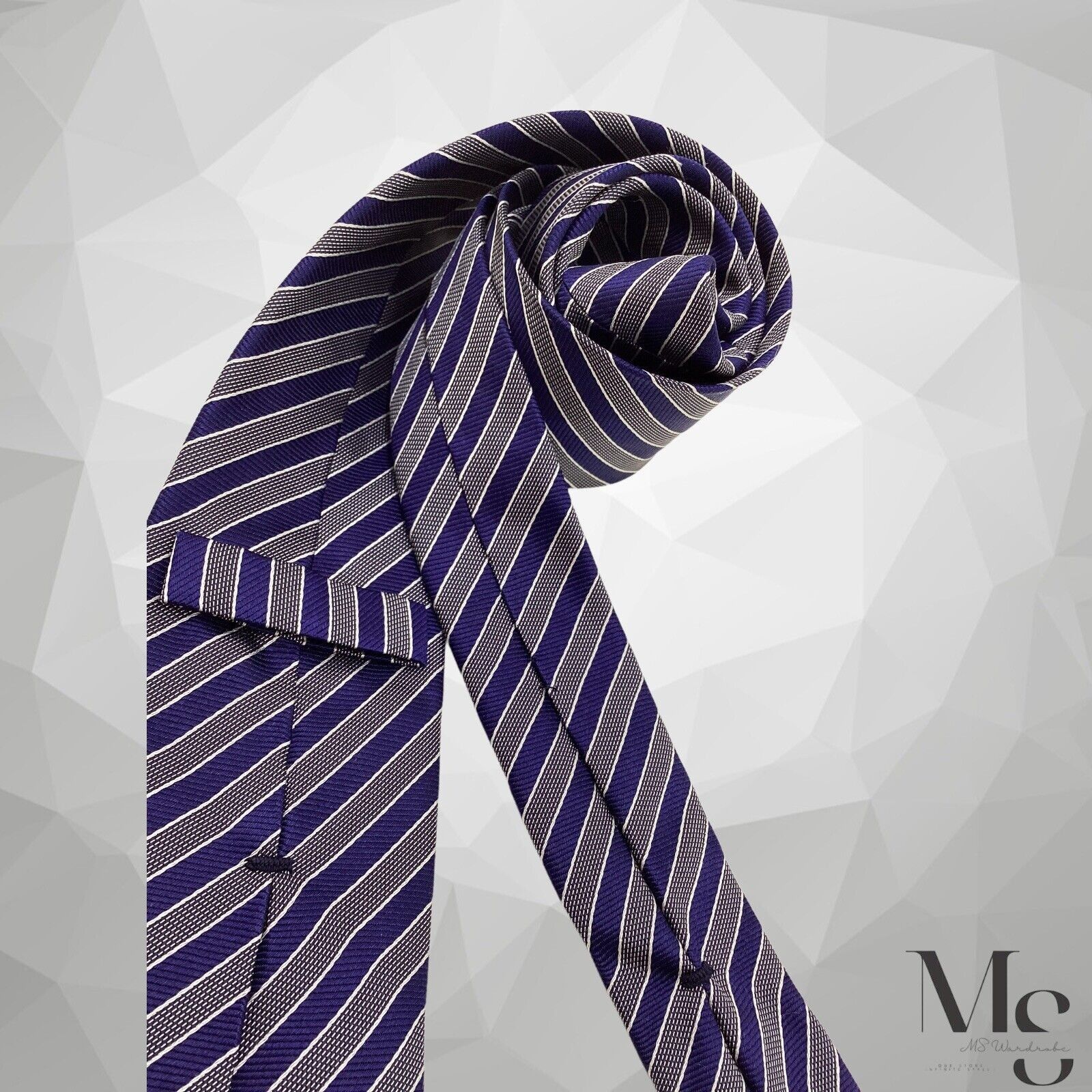 Giorgio Armani GIORGIO ARMANI Blue Gray Striped Luxury Silk Tie Italy Size ONE SIZE - 3 Thumbnail