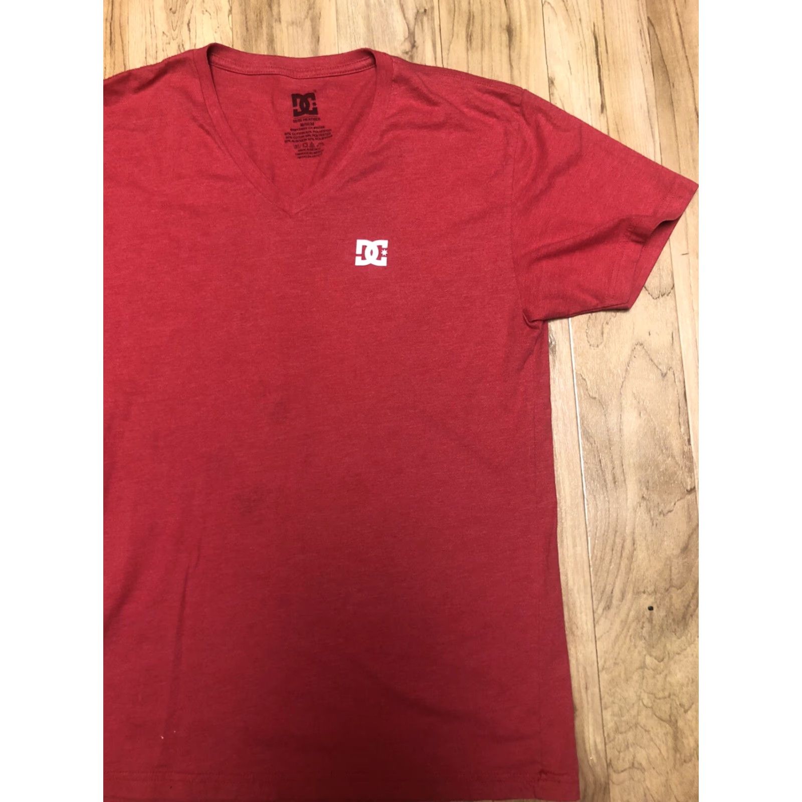 Vintage DC Red V-Neck Shirt M Men Short Sleeve Logo DC Sports T-Shirt Red Mens V-Neck Shirt M Size US M / EU 48-50 / 2 - 4 Thumbnail