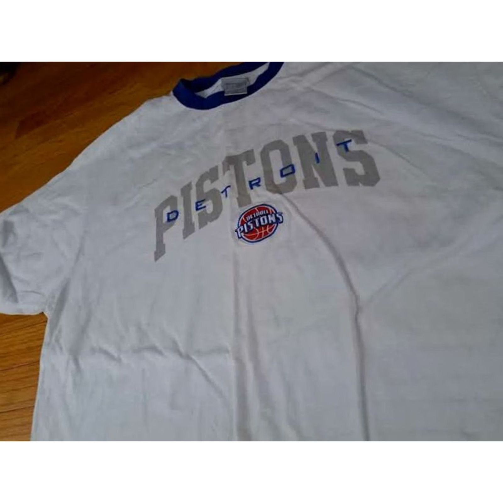 NBA VINTAGE Detroit Pistons Basketball NBA XL Embroidered Ringer T-Shirt Size US XL / EU 56 / 4 - 4 Thumbnail