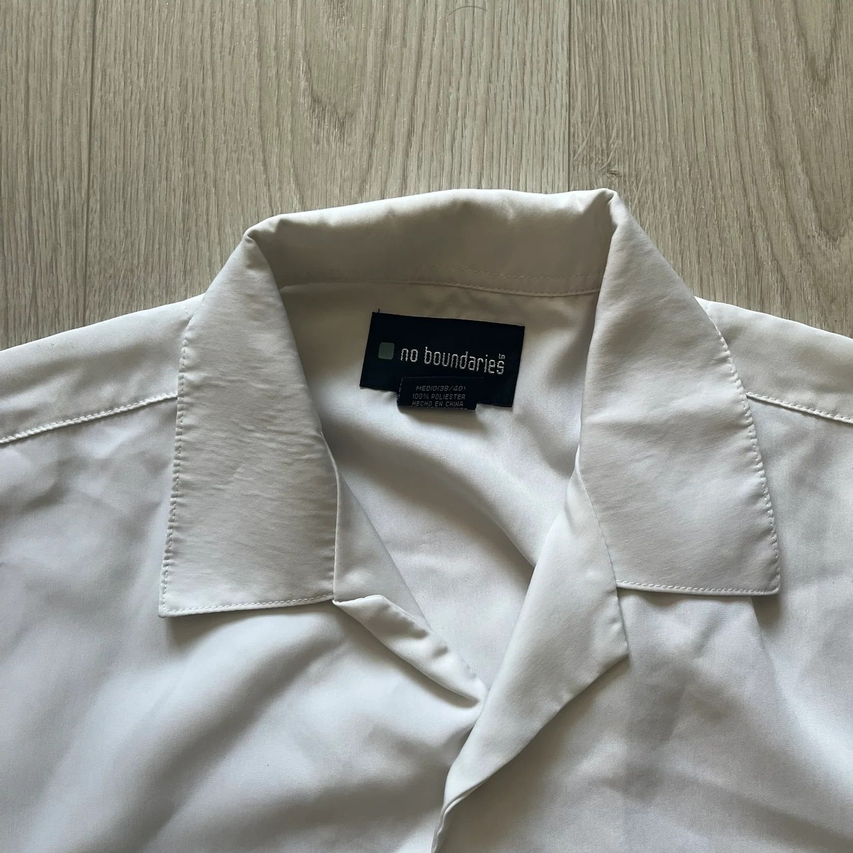 Other Tribal Flames 2000's White Shirt Size US M / EU 48-50 / 2 - 4 Thumbnail