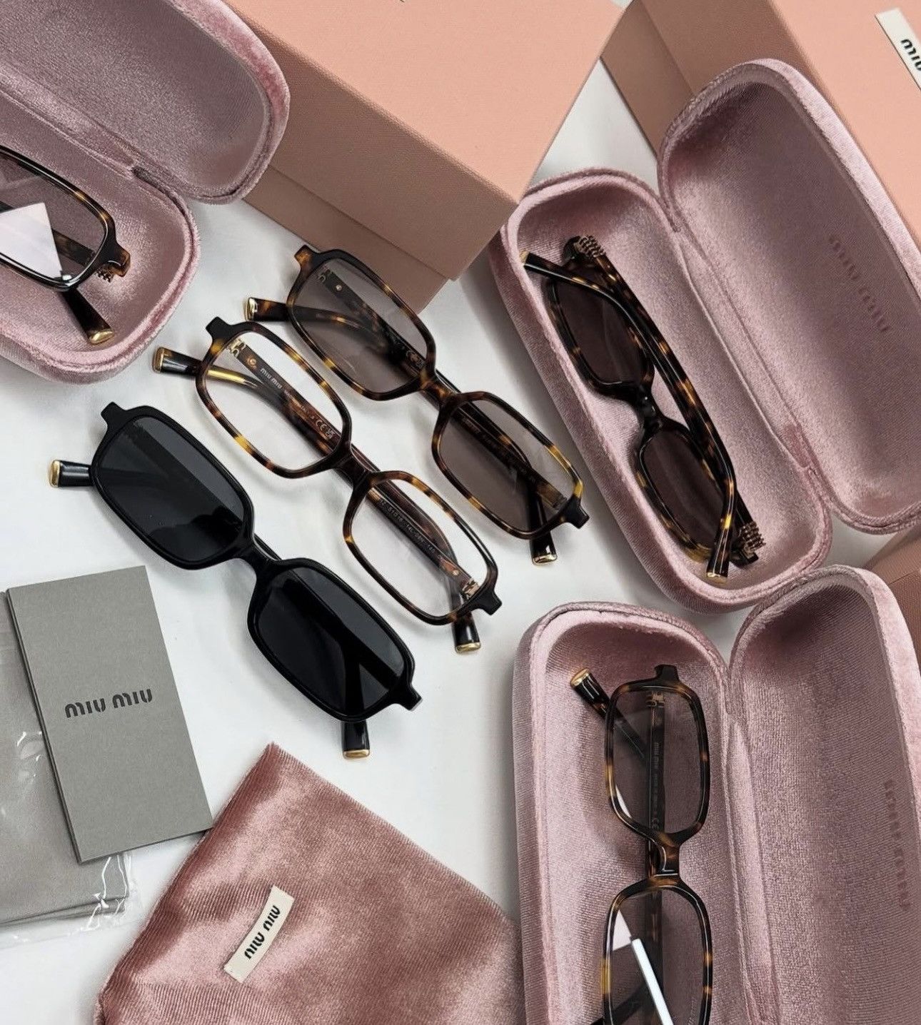 Miu Miu NEW Miu Miu sunglasses SMU 11ZS 16K-07O Size ONE SIZE - 1 Thumbnail