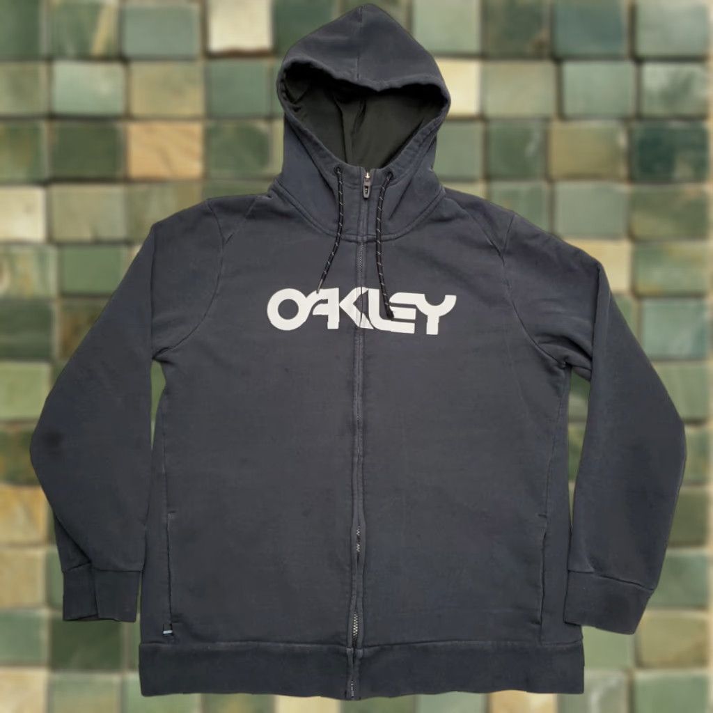 Oakley VINTAGE Oakley Hoodie Mens XL Black Spellout Logo Hooded Full Zip Sweatshirt Size US XL / EU 56 / 4 - 1 Thumbnail
