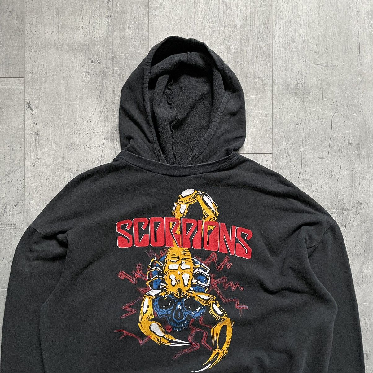 Band Tees Vintage 90s Scorpions Band Washed Hoodie Size US M / EU 48-50 / 2 - 7 Thumbnail